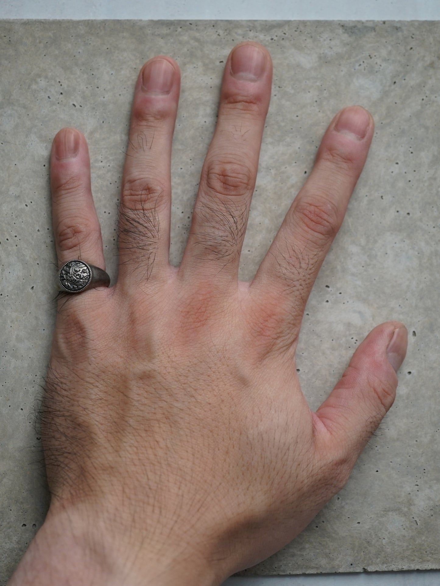 QR37MA Scroll Signet Ring 'Round' M Antique ver.