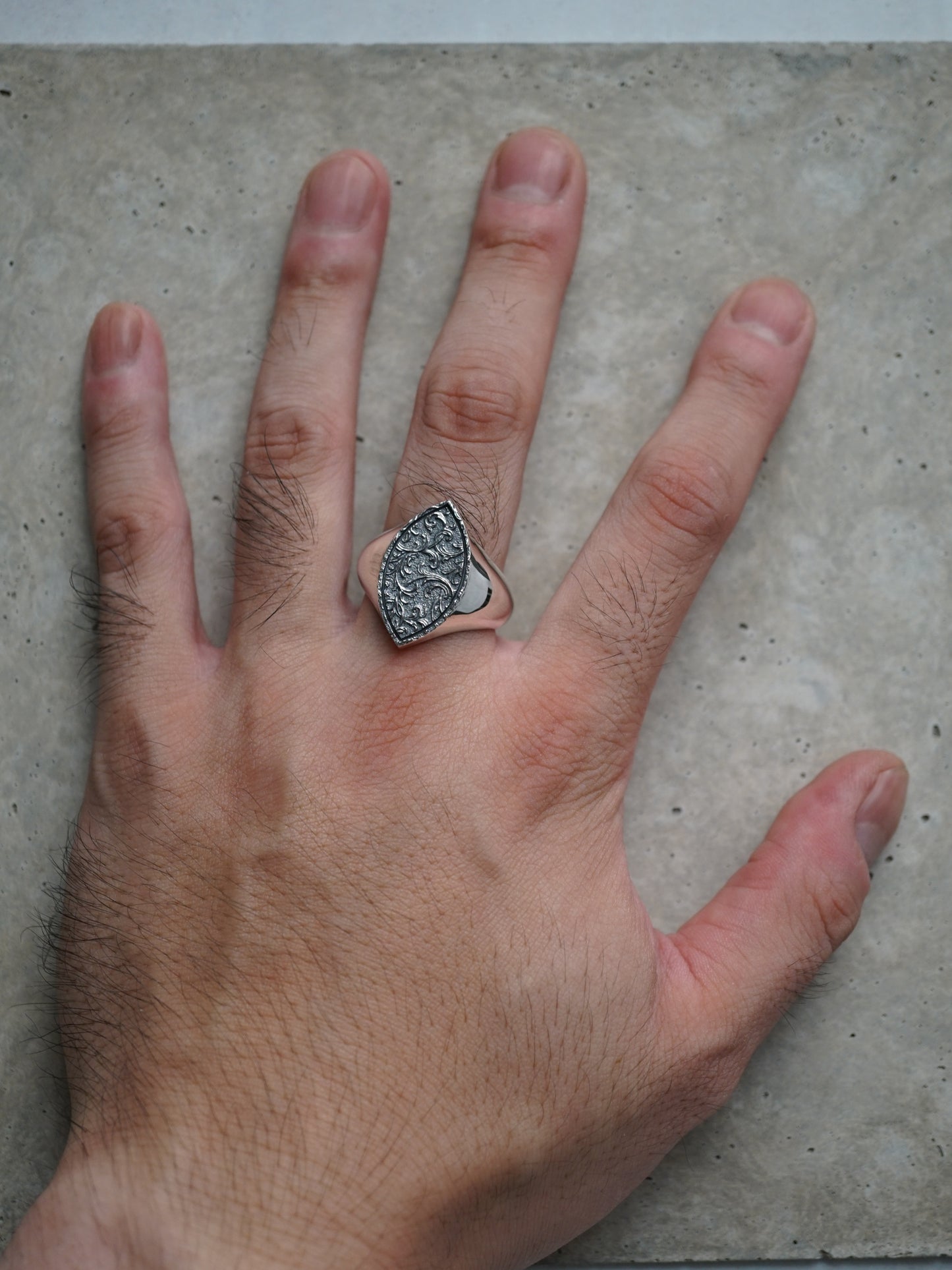 QR38MP Scroll Signet Ring 'Marquess' M Polish ver.