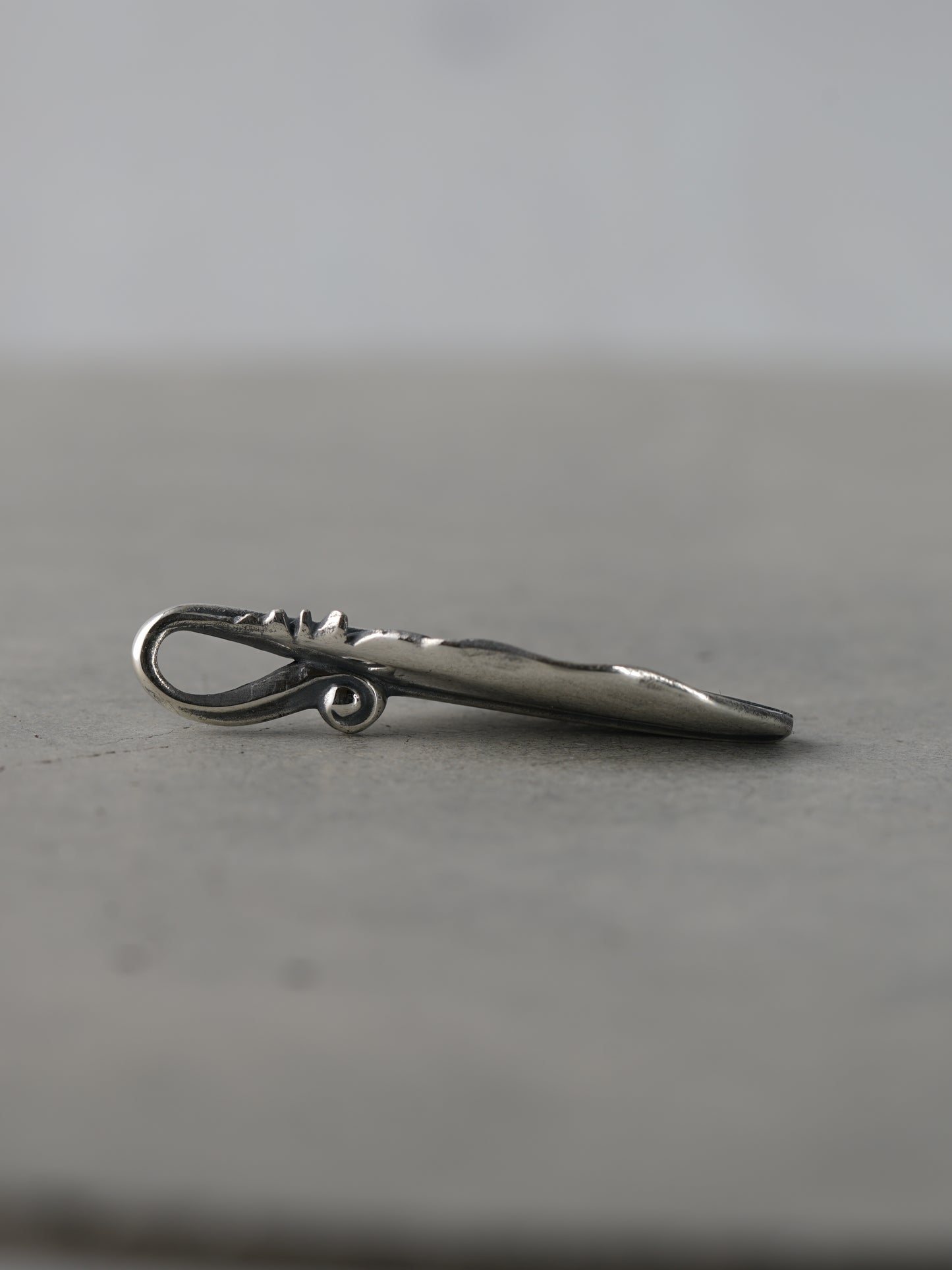 QN33P Feather Pendant C Polish ver.