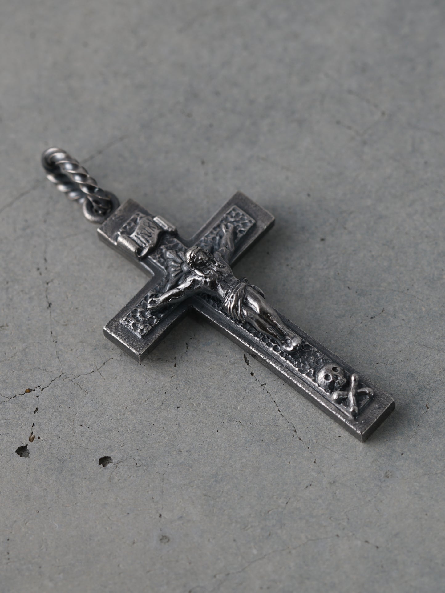 QN23A Crucifix Pendant Antique ver.