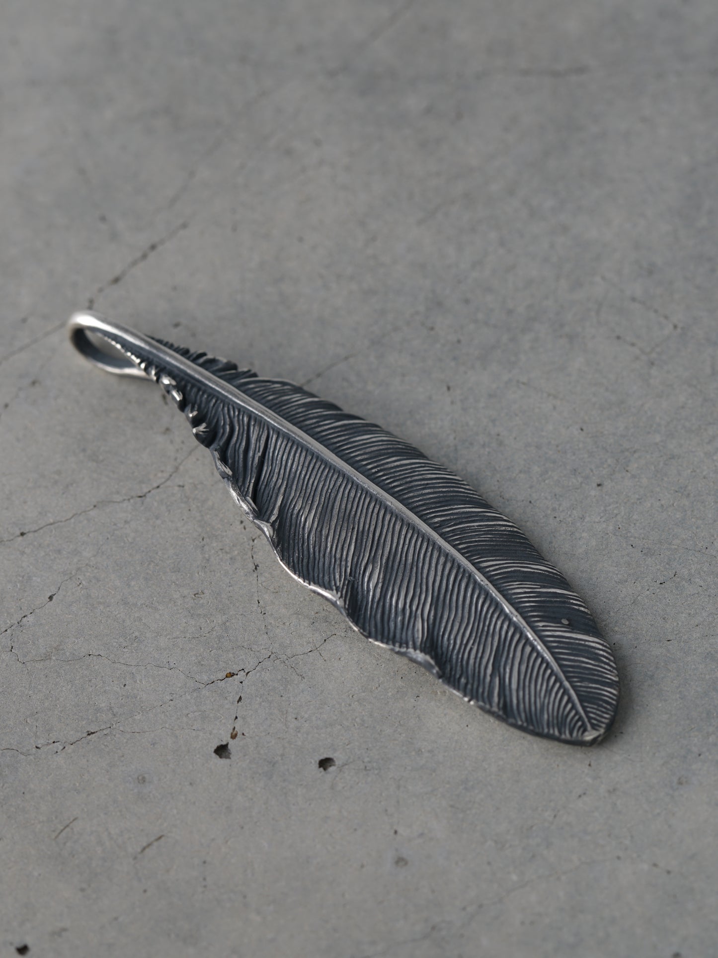 QN31P Feather Pendant A Polish ver.