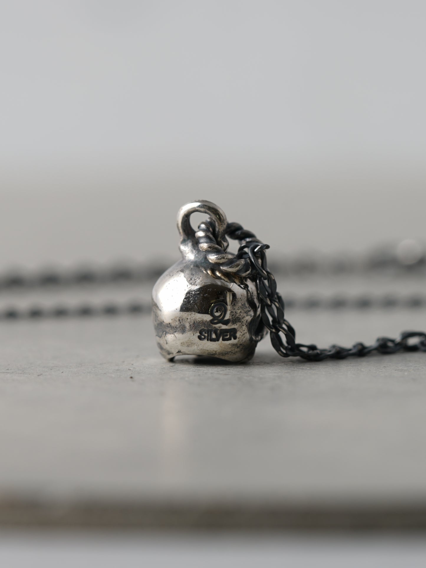 QN25P Mini Thanatos Necklace Polish ver.