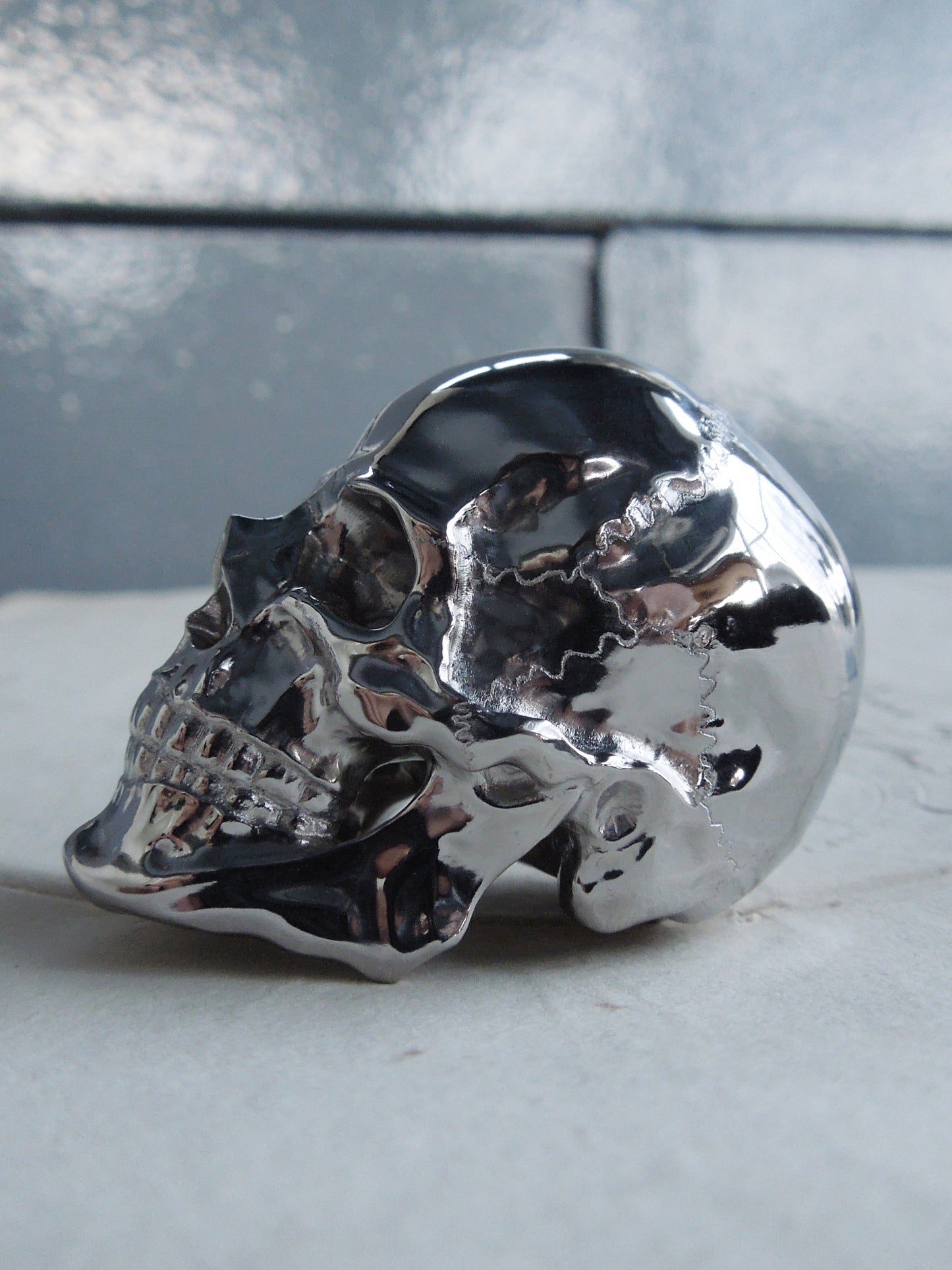 QFO075 Titan Skull Pendant