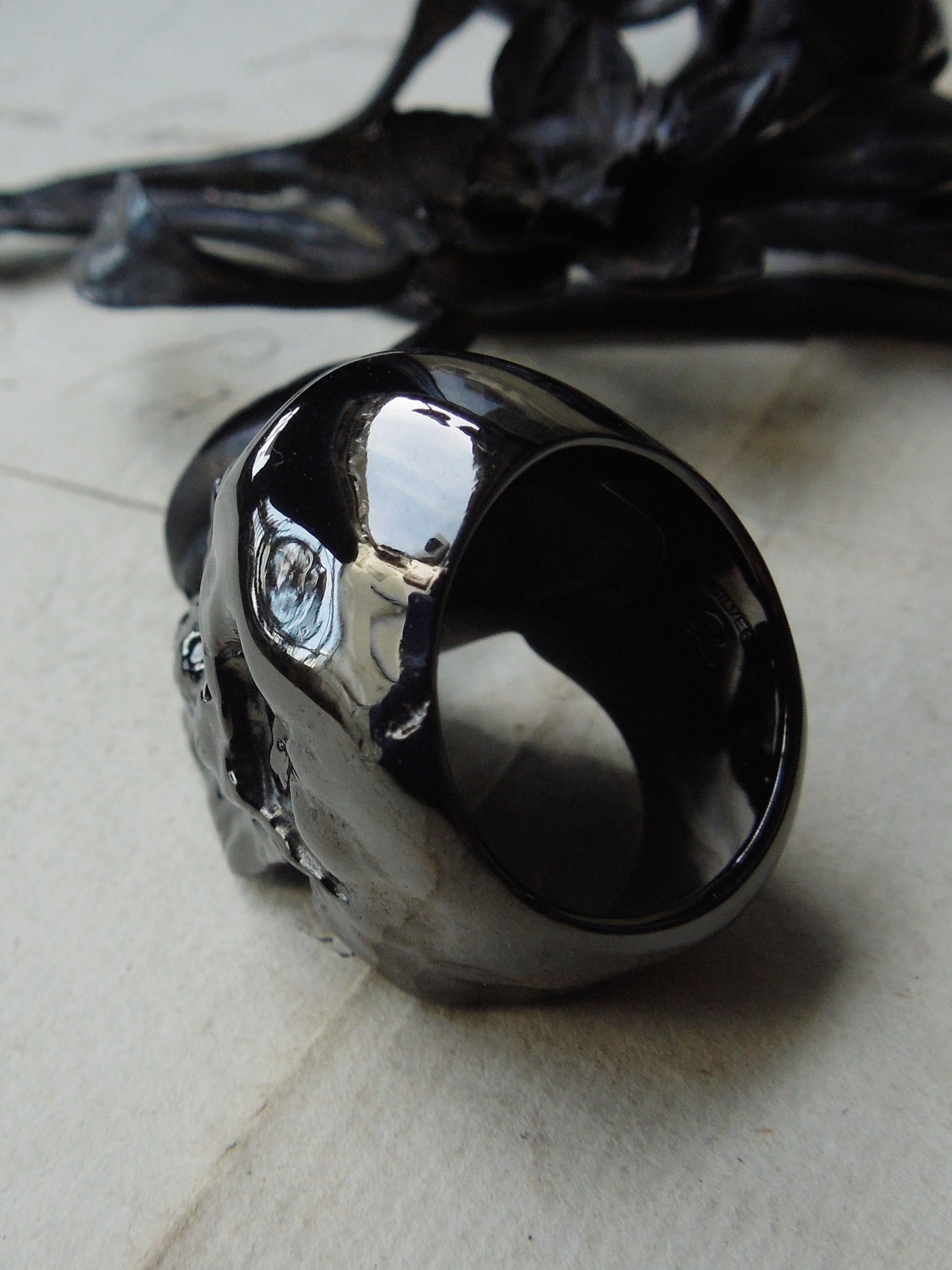 QFO068 Smile Skull Ring