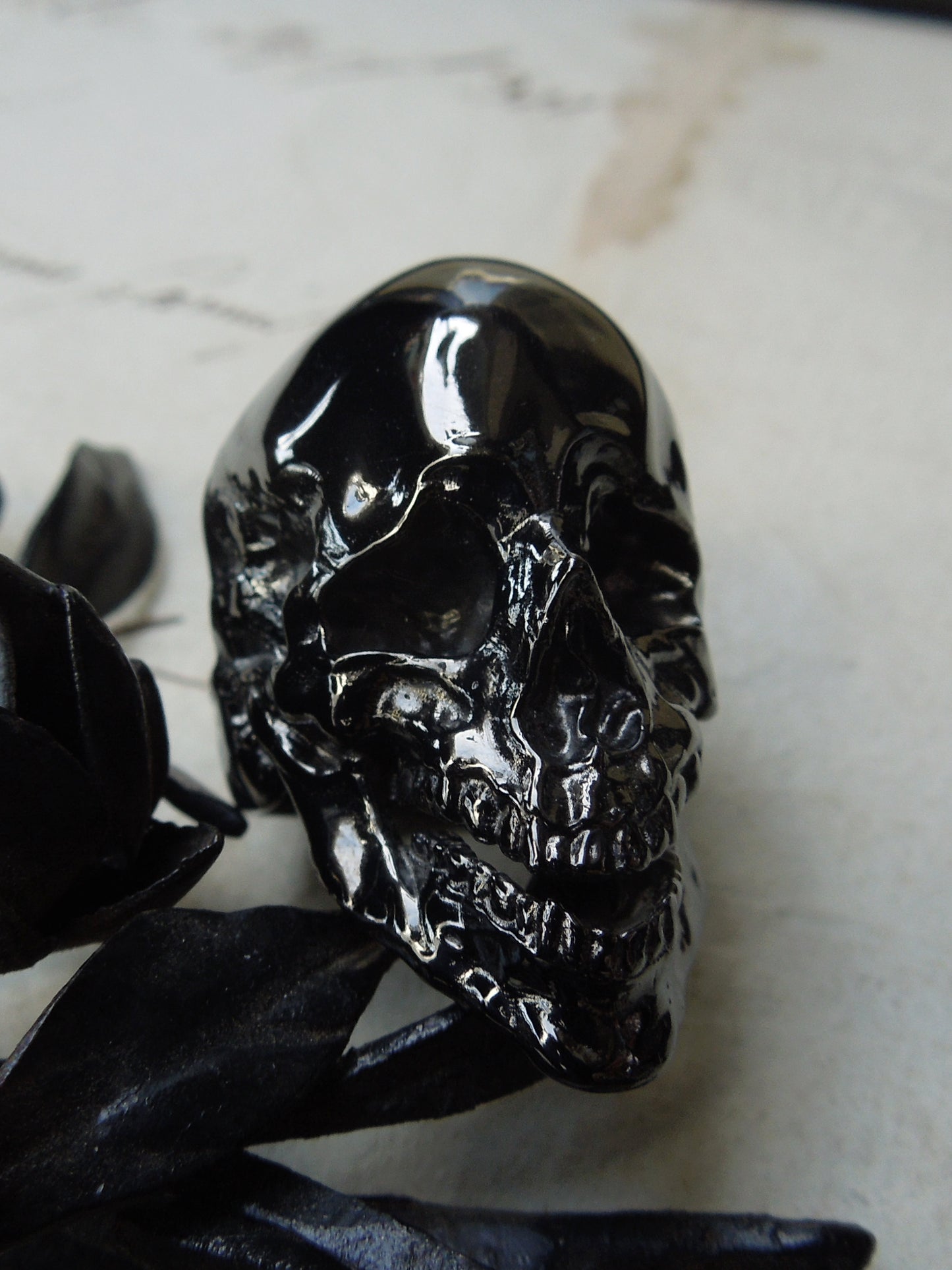 QFO068 Smile Skull Ring