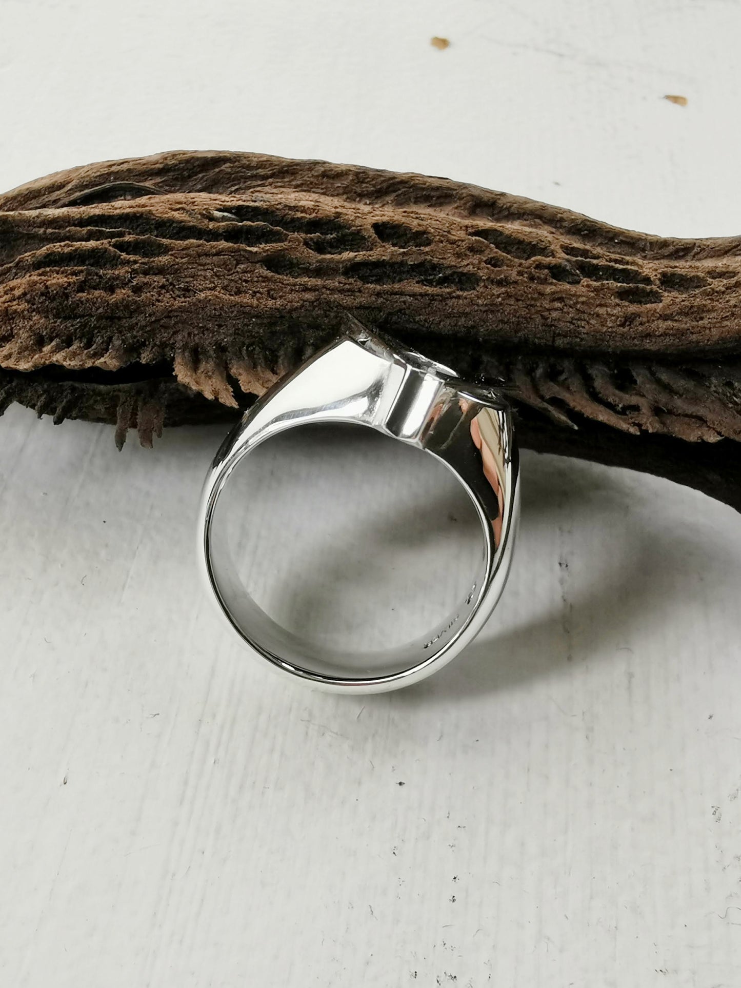 QFO011 Clothespins Ring