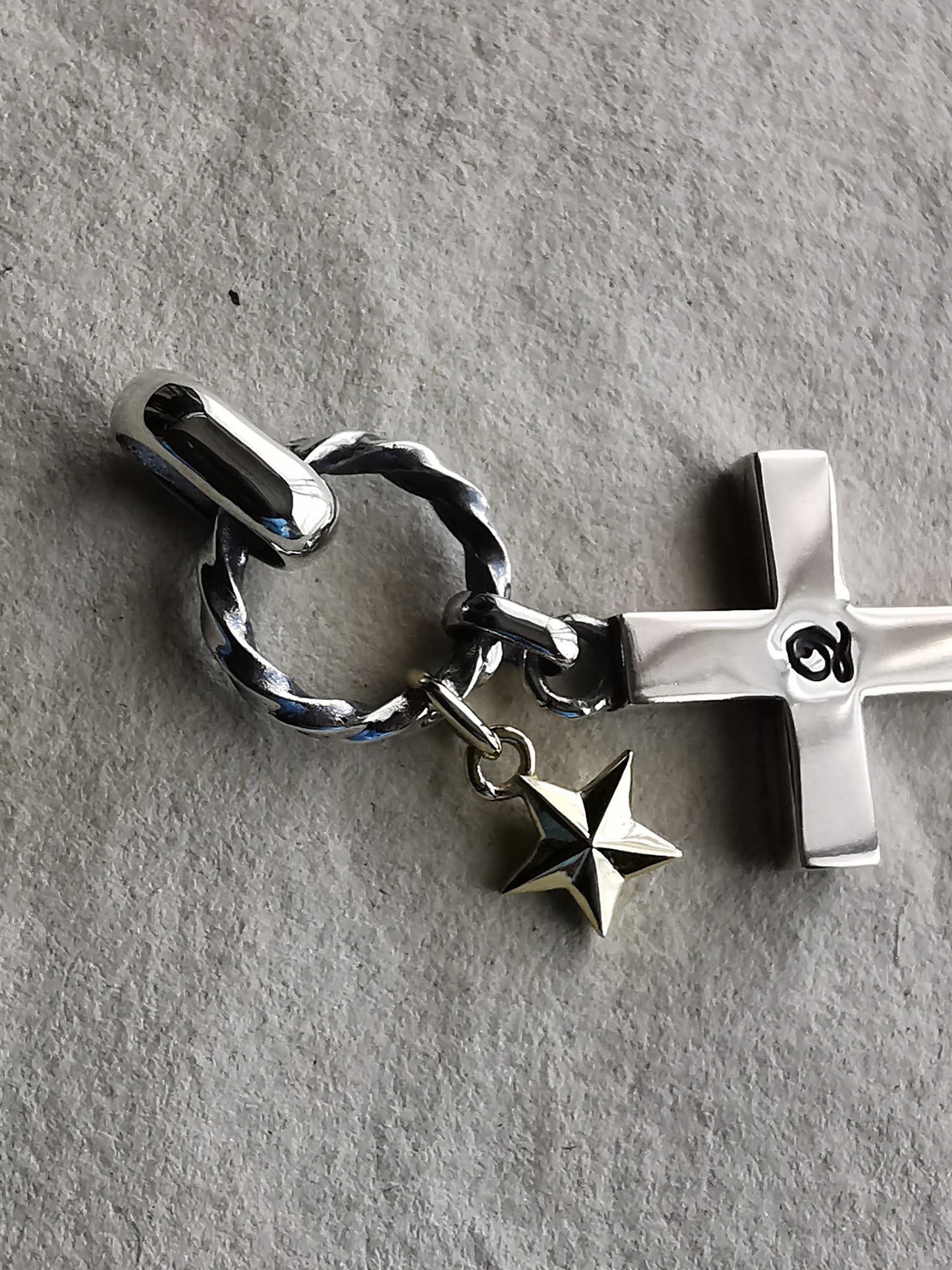 QFO015 Cross & Star Necklace