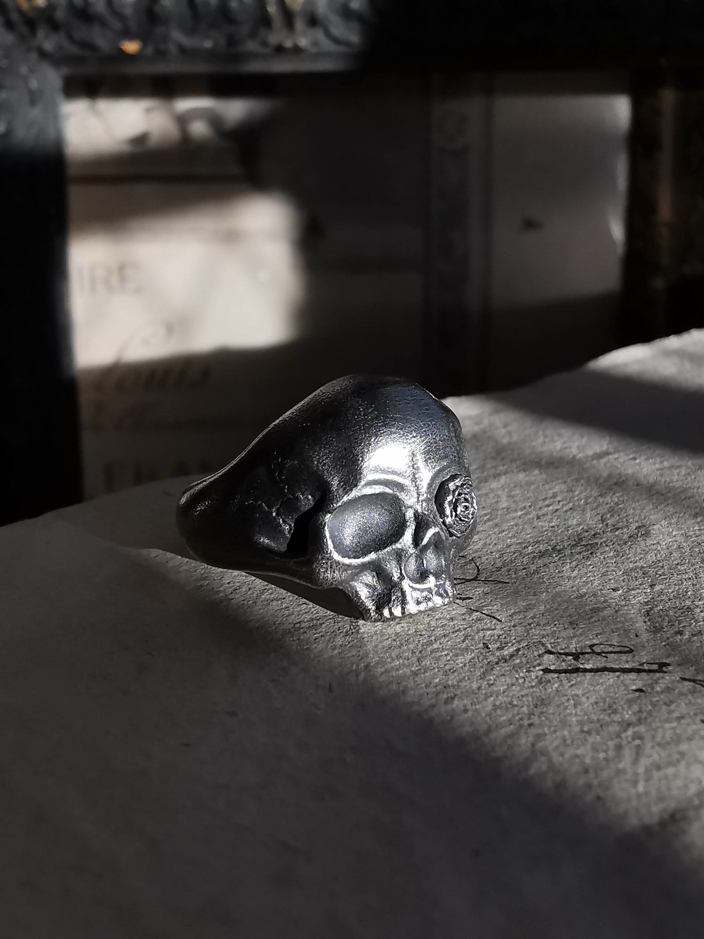 QSO103 Mini Thanatos Ring Rose Custom