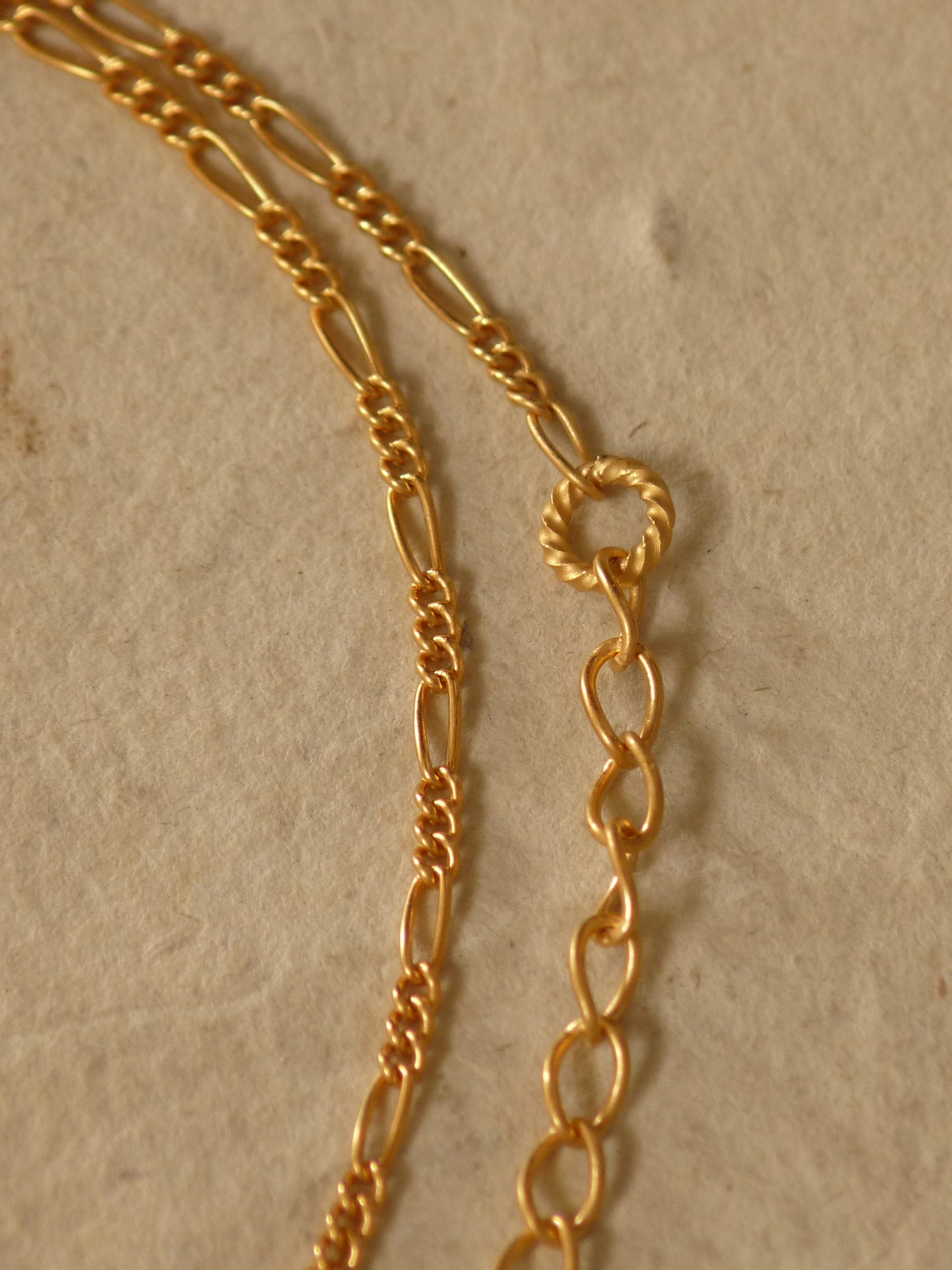 QSO38 Feather Necklace Gold Coating Custom