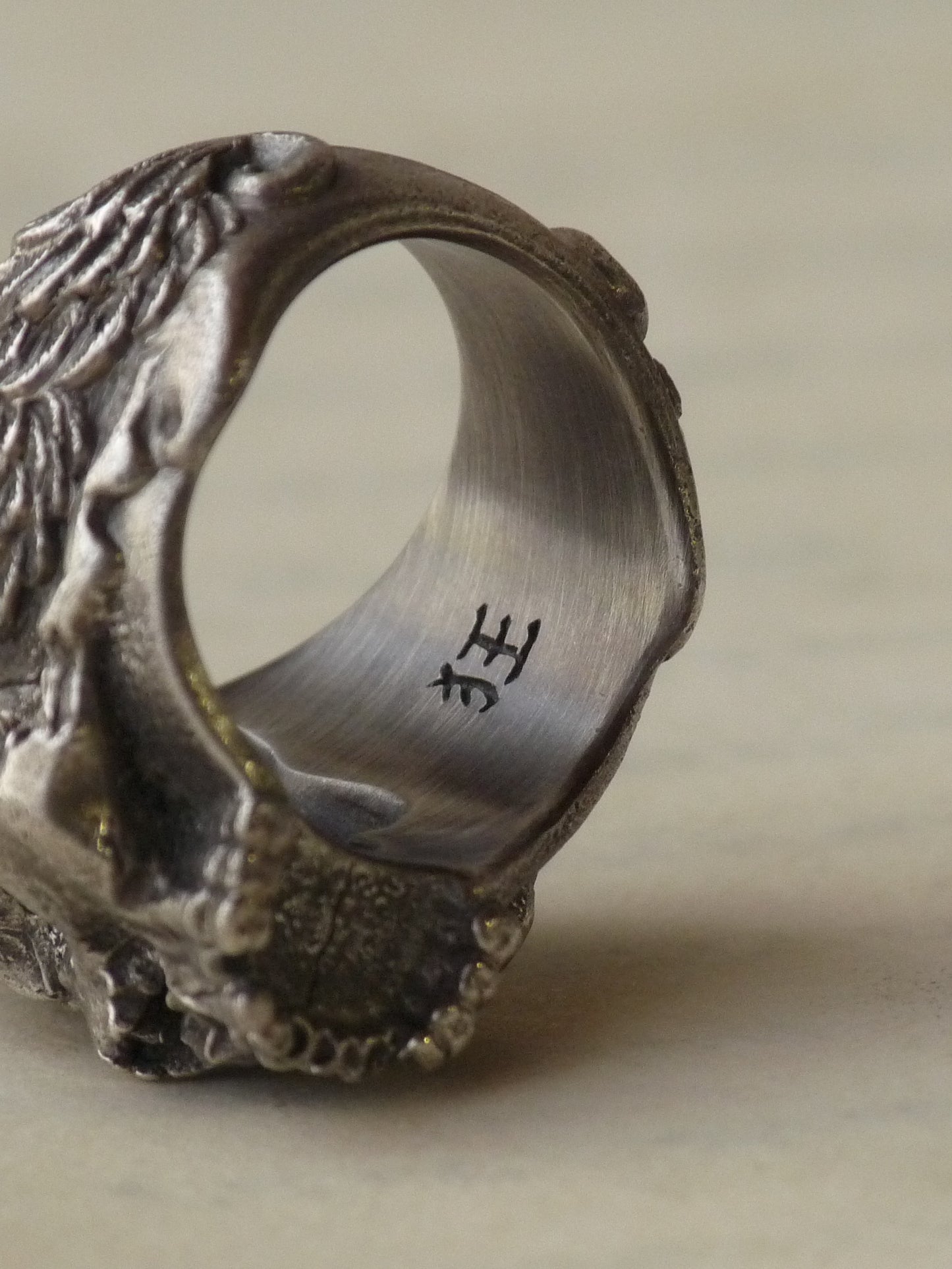 QSO172 Vanitas Ring Custom