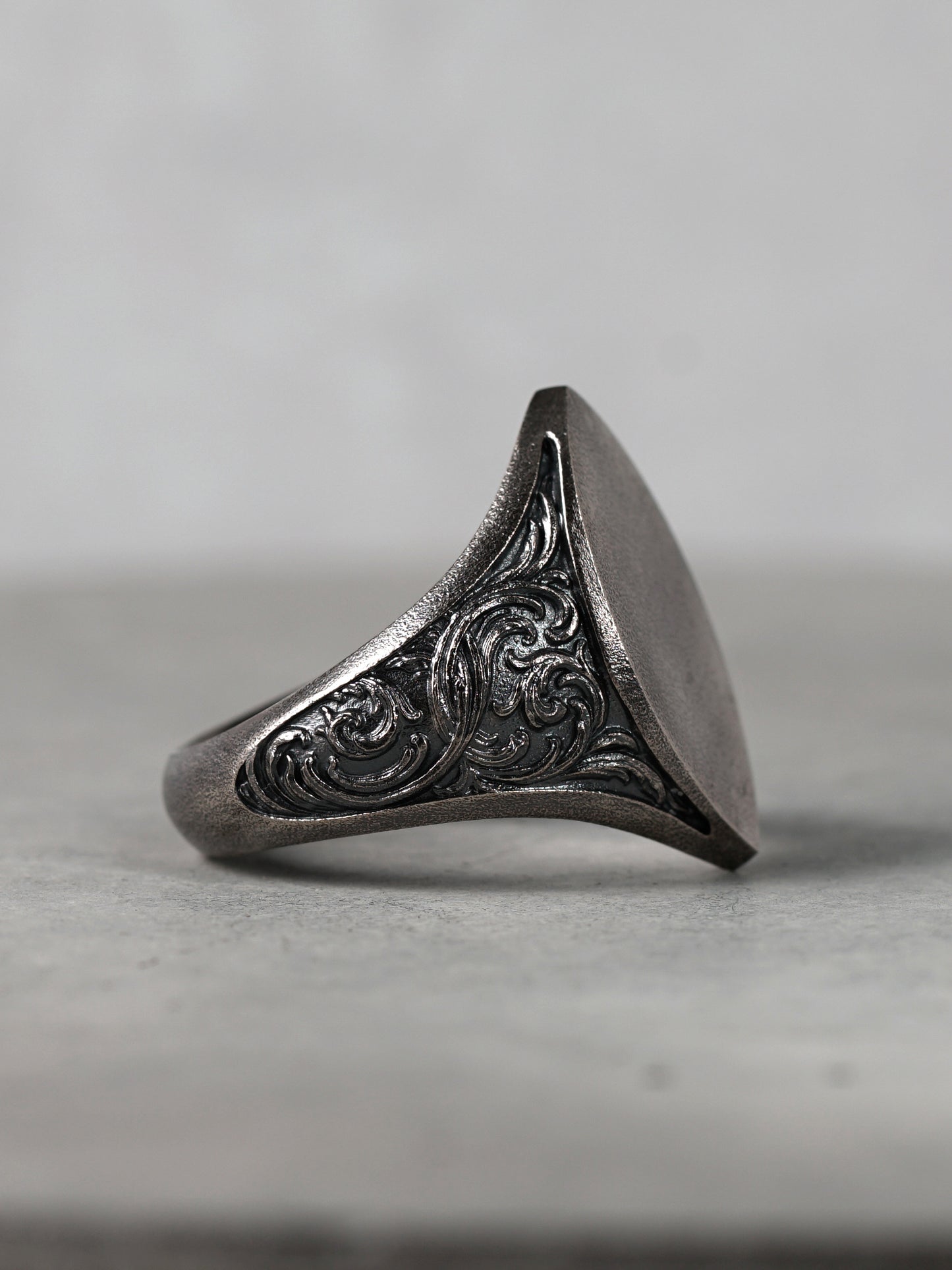 QR39SA Scroll Signet Ring 'Marquess2' S Antique ver.