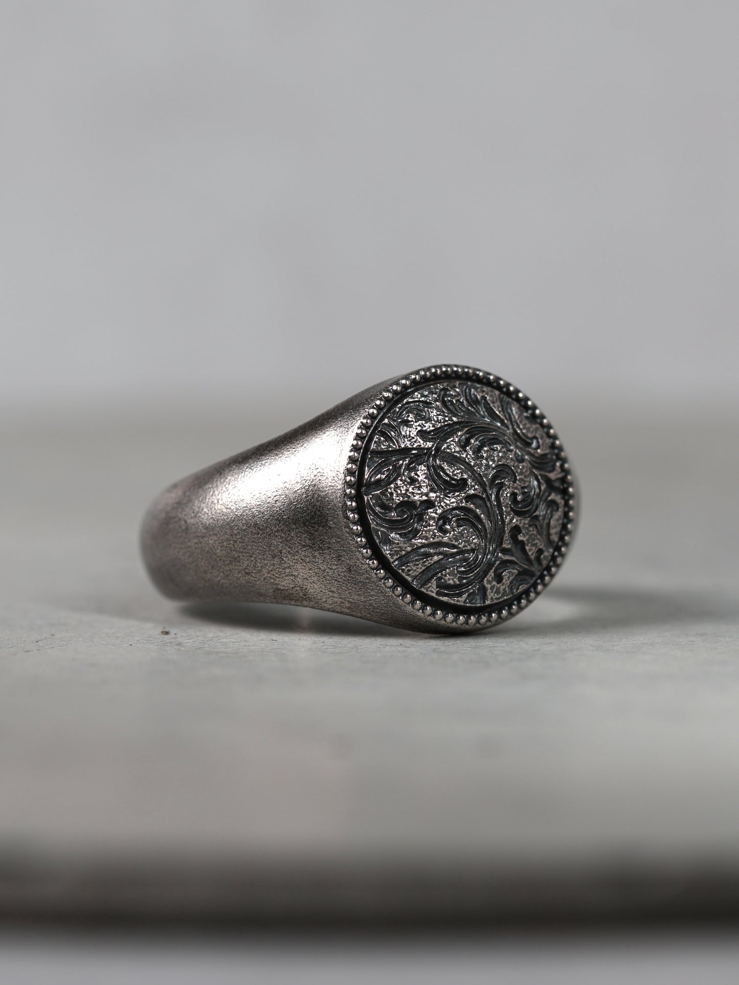 QR37SA Scroll Signet Ring 'Round' S Antique ver.