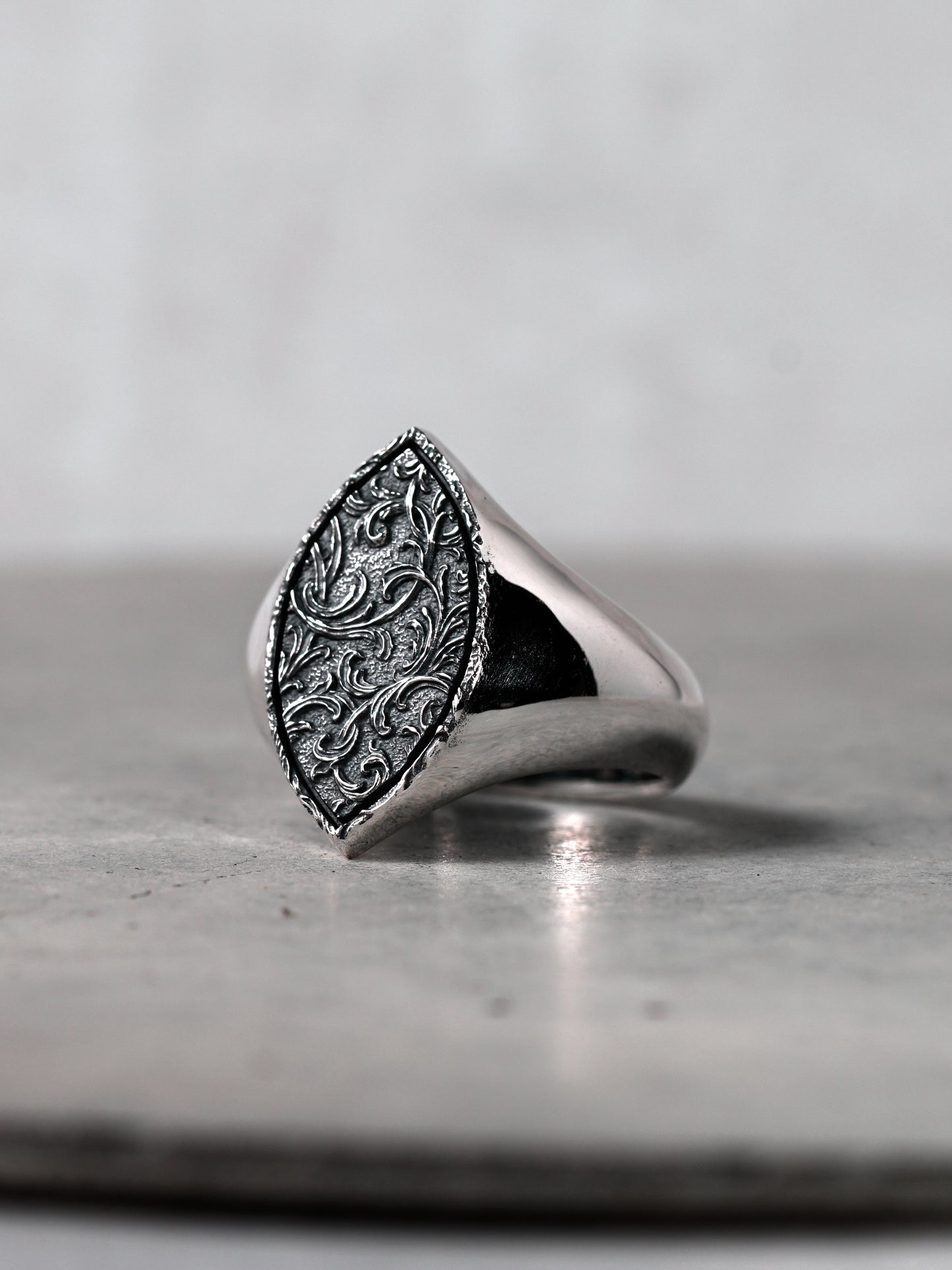 QR38SP Scroll Signet Ring 'Marquess' S Polish ver.