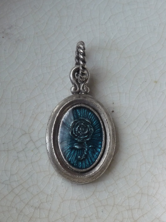 QSO128 Rose Oval Pendant Custom