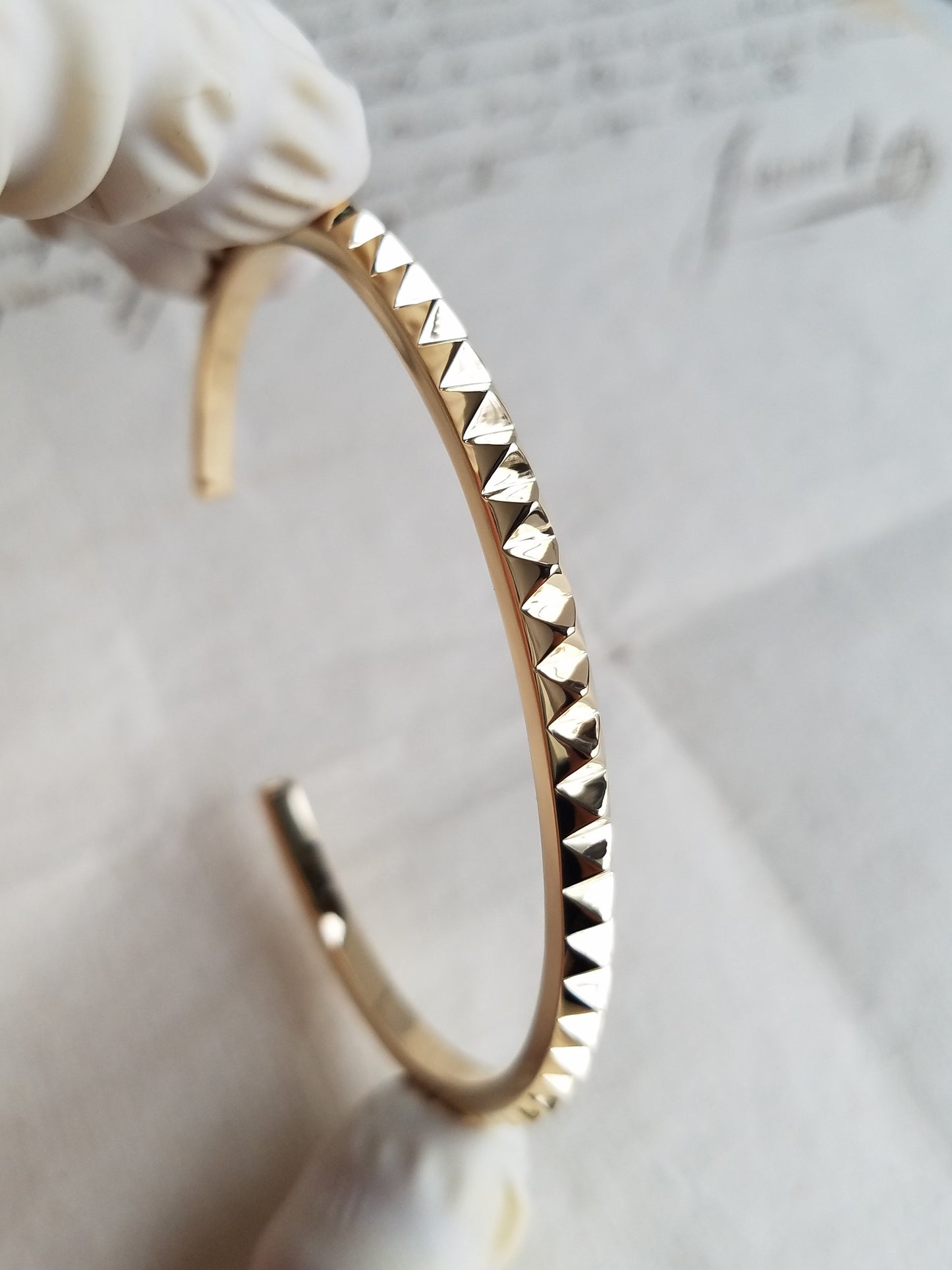 QSO138 Studs Bangle K18YG Custom