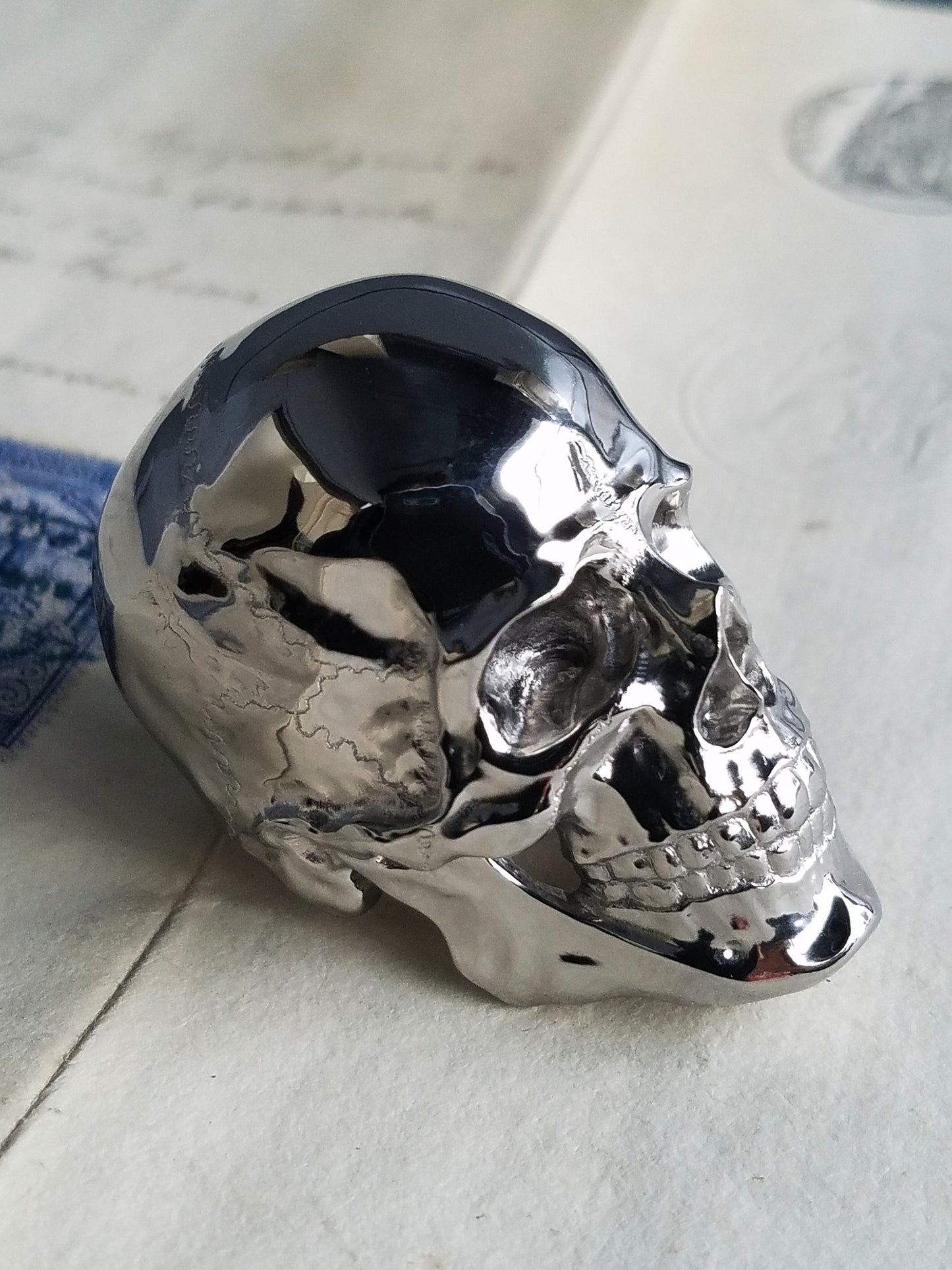 QFO075 Titan Skull Pendant