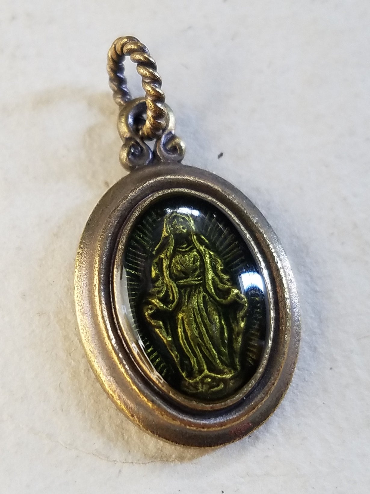 QSO088 Maria Oval Pendant Custom 5