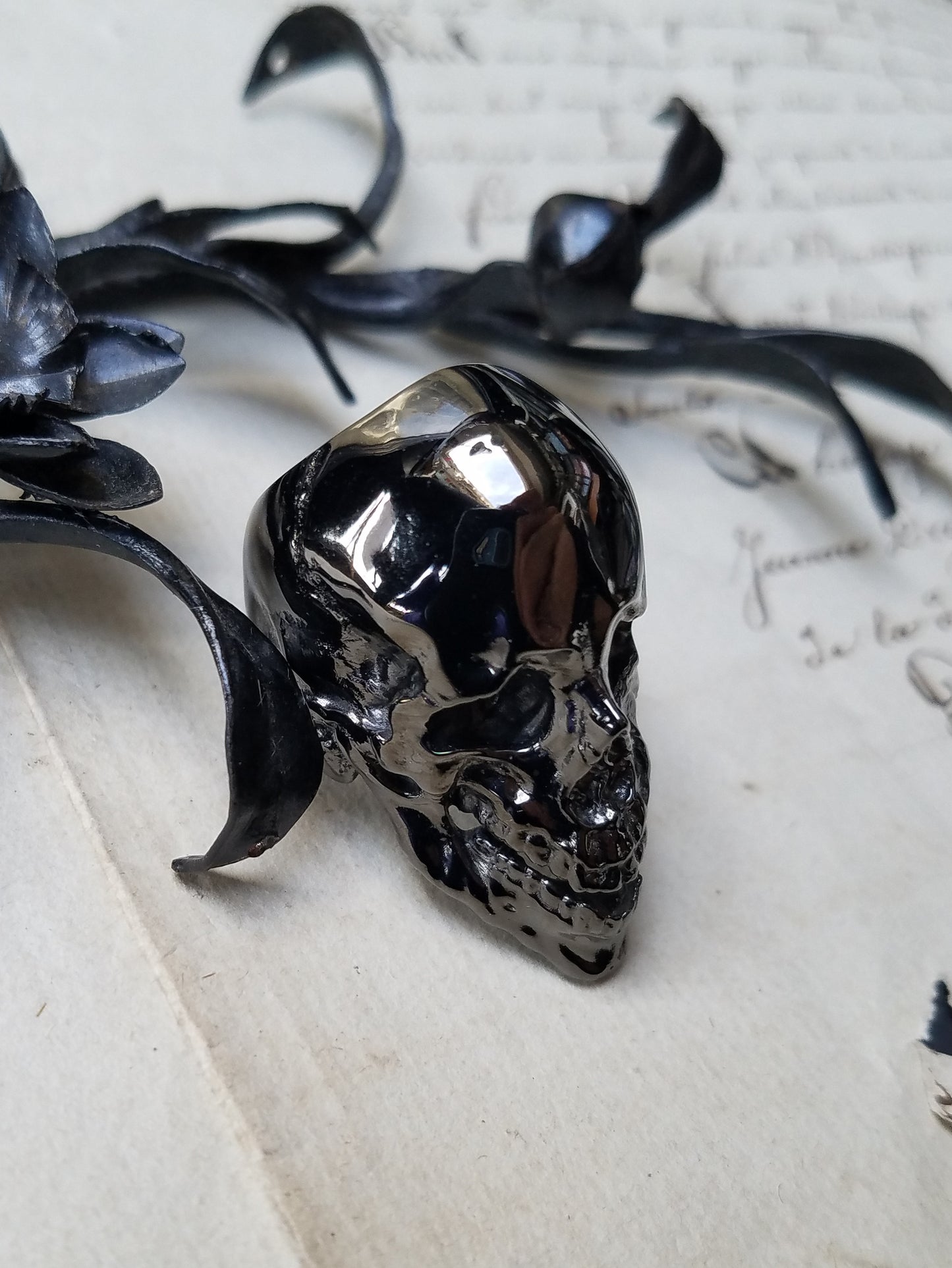 QFO068 Smile Skull Ring