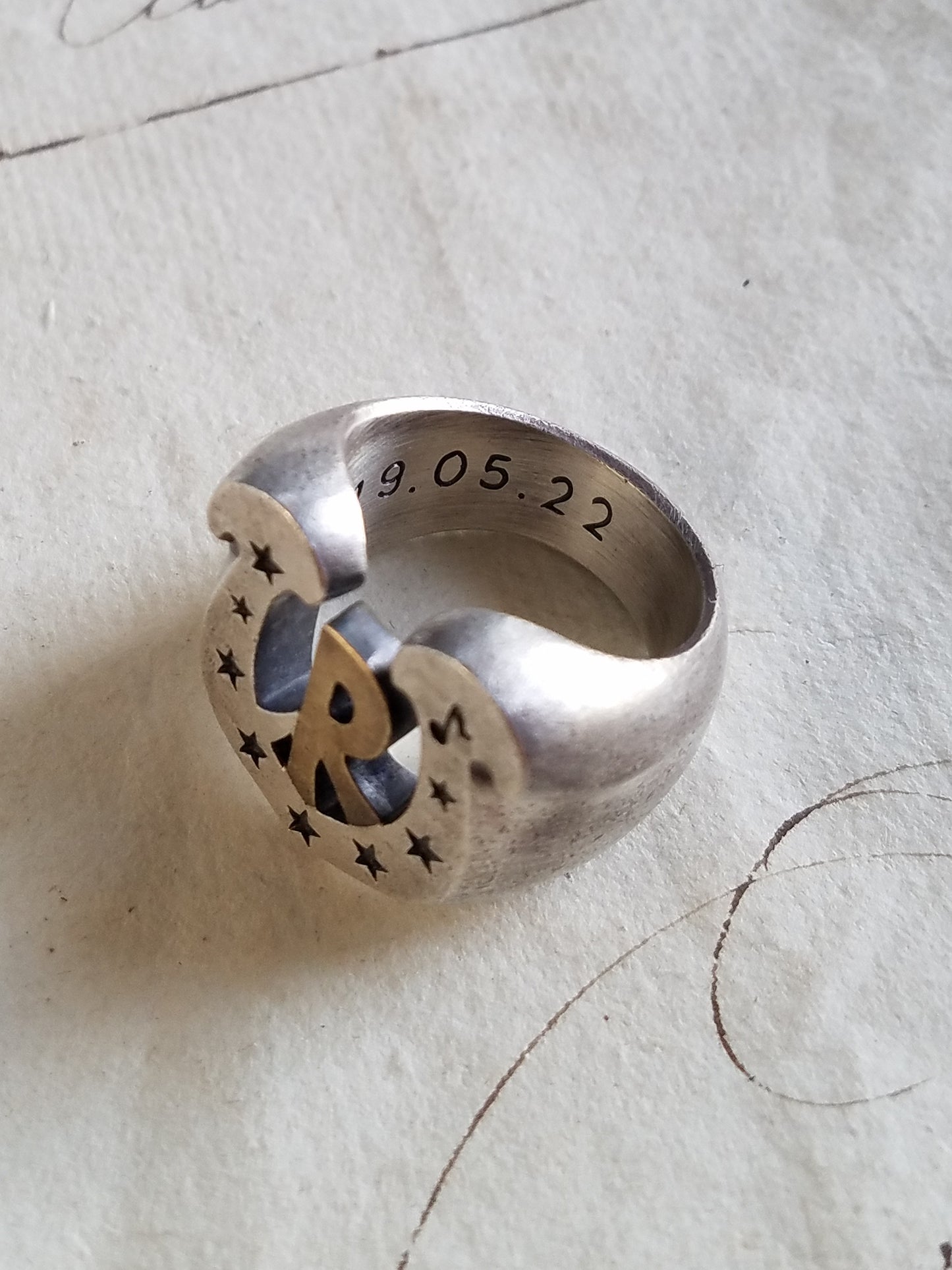 QFO037 Horseshoe Ring