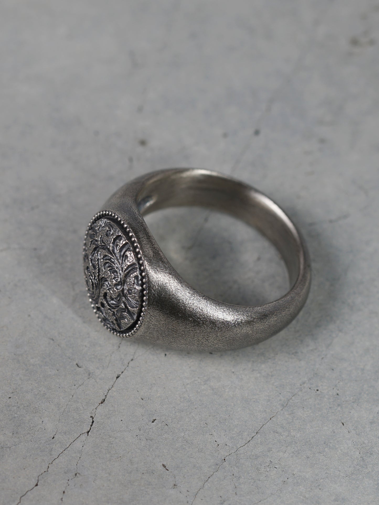 QR37SA Scroll Signet Ring 'Round' S Antique ver.