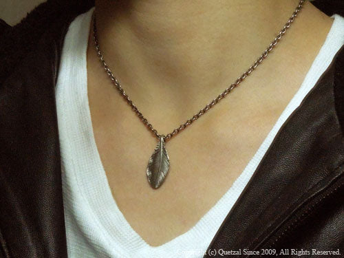 QO03L Feather Chain L