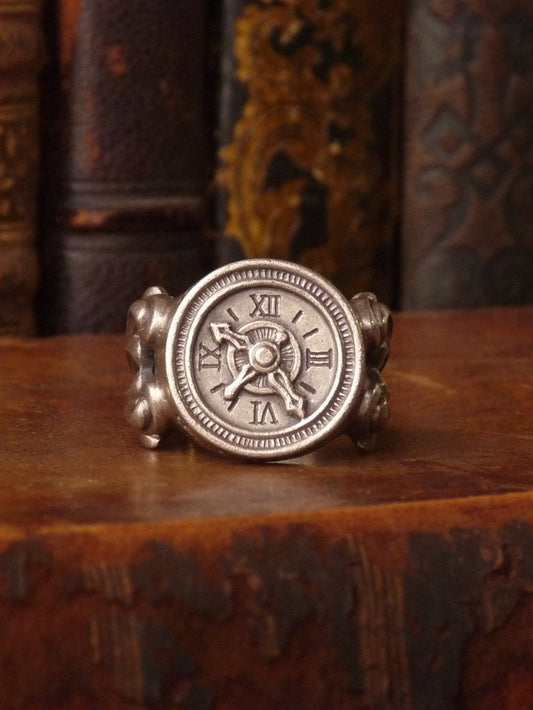 QFO003 Antique Watch Ring