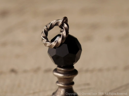 QN20 Small Pawn Pendant