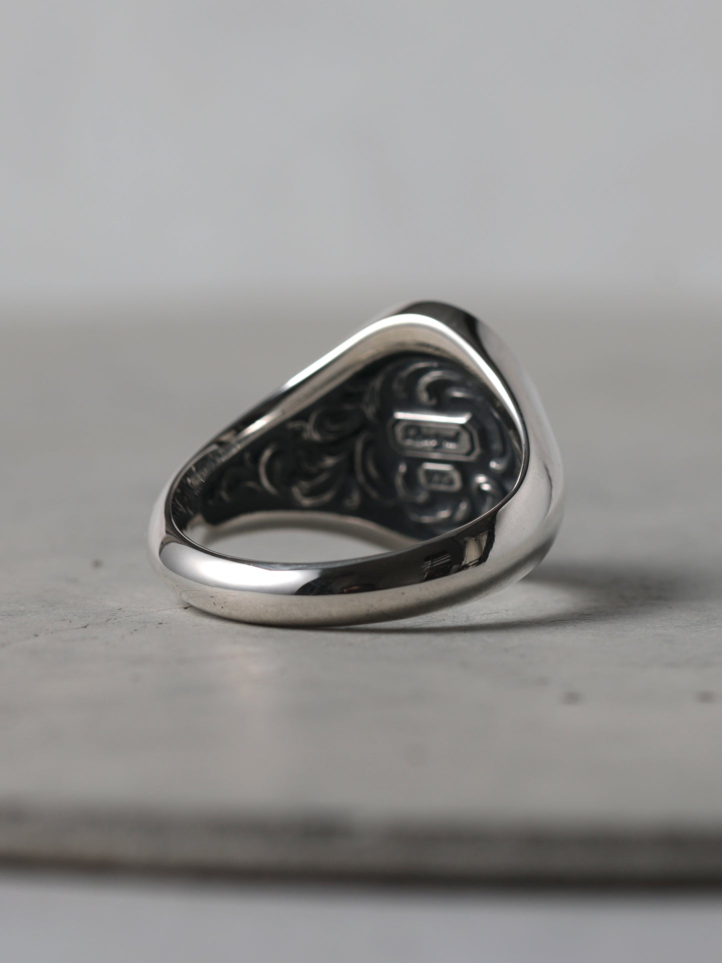 QR35MP Scroll Signet Ring 'Inside' M Polish ver.