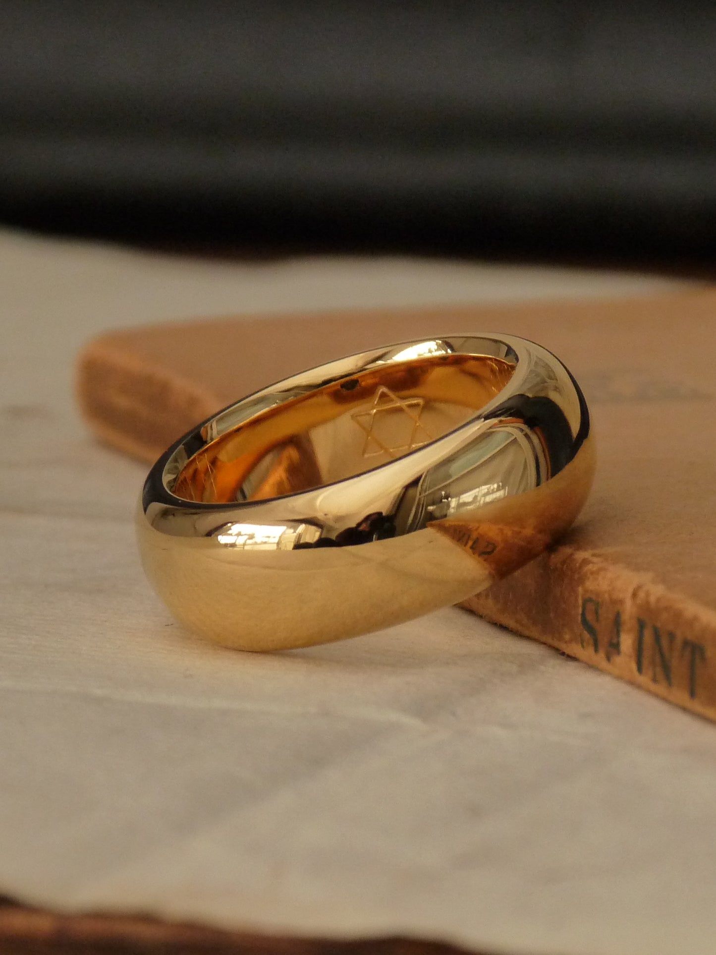 QFO041 K22 Gold Ring