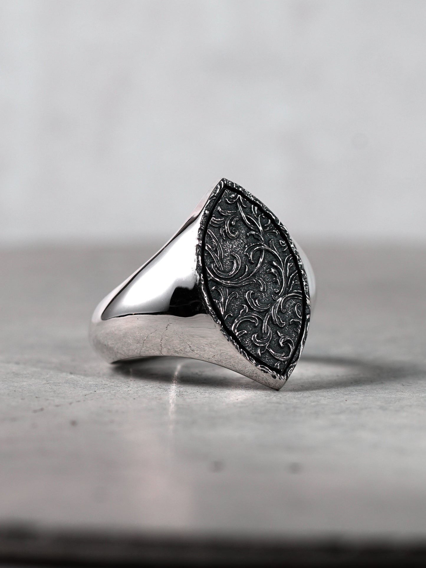 QR38SP Scroll Signet Ring 'Marquess' S Polish ver.