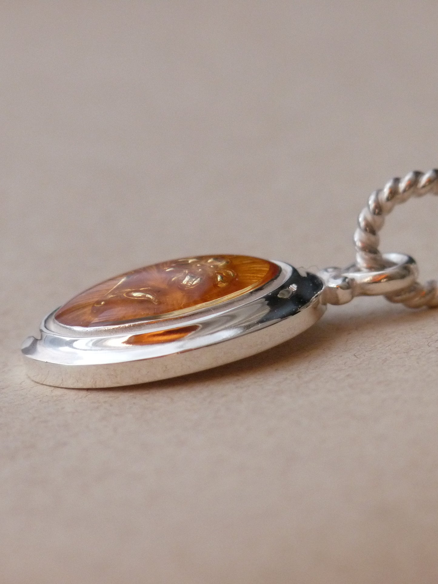 QSO077 Lily Oval Pendant Custom 4