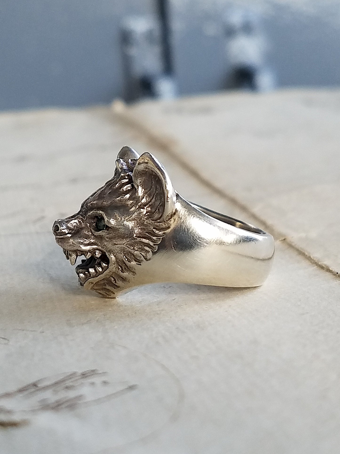 QFO039 Hyena Ring