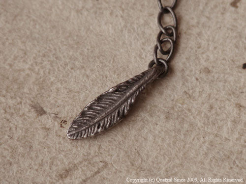 QO03L Feather Chain L