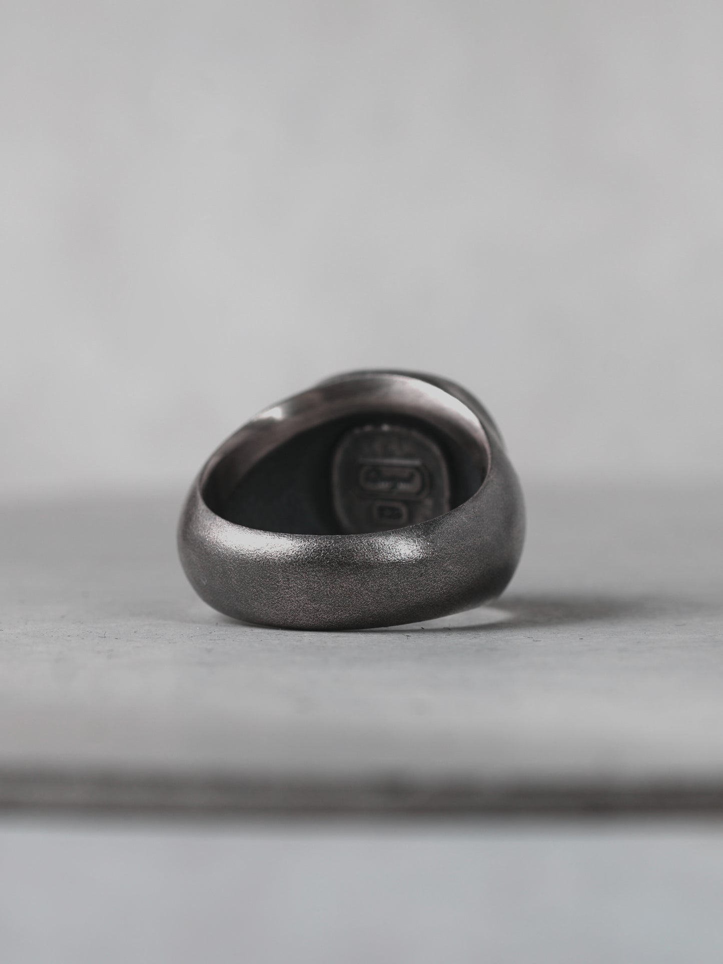 QR34SA Scroll Signet Ring 2 S Antique ver.