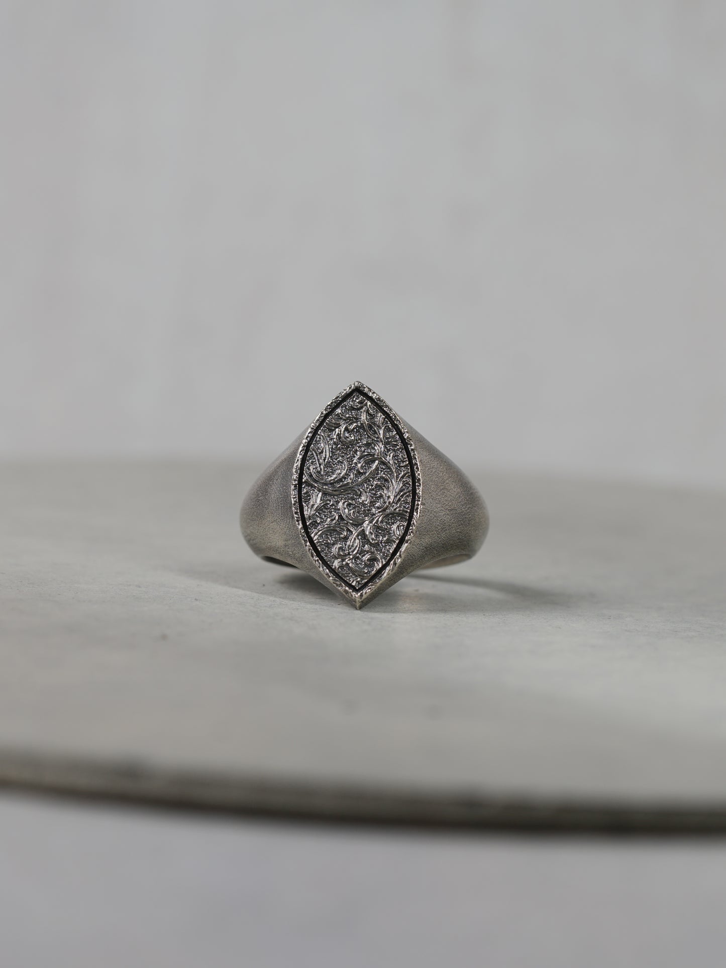 QR38SA Scroll Signet Ring 'Marquess' S Antique ver.