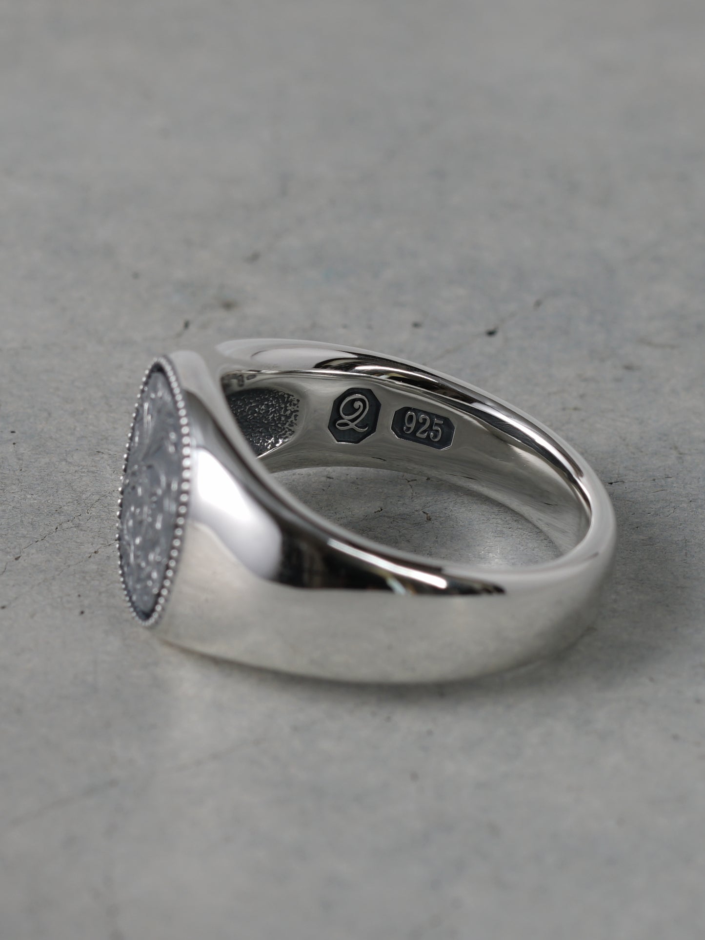 QR33MP Scroll Signet Ring M Polish ver.