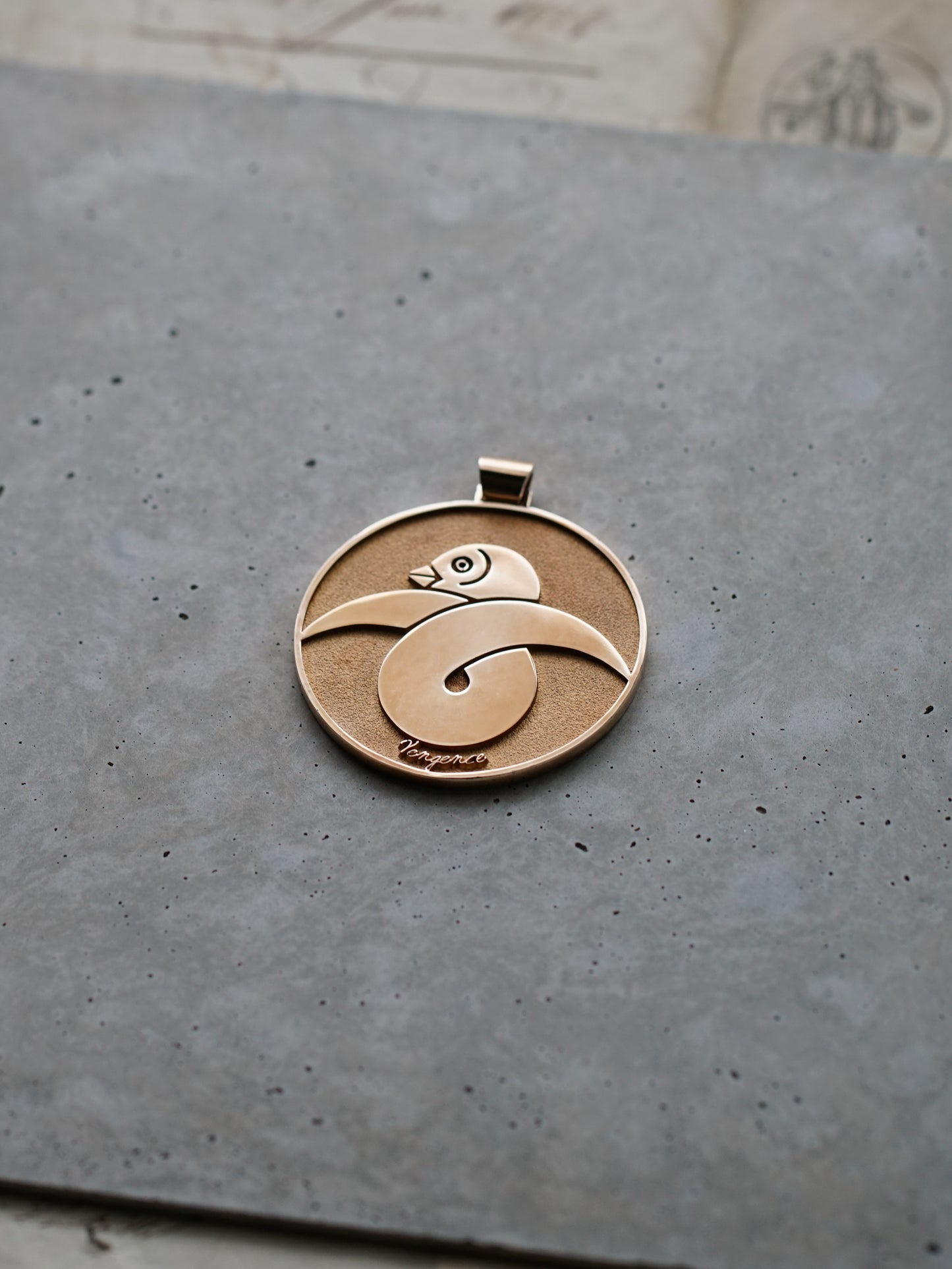 QFO077 Circle Pendant