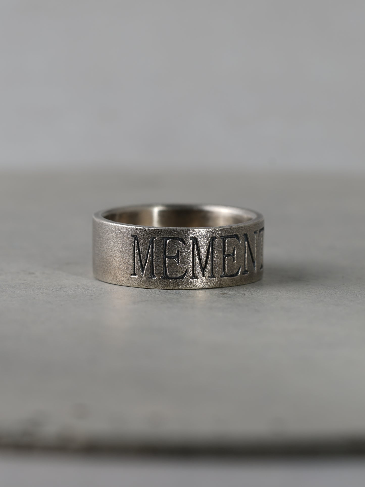 QR16A Memento Mori Ring Antique ver.