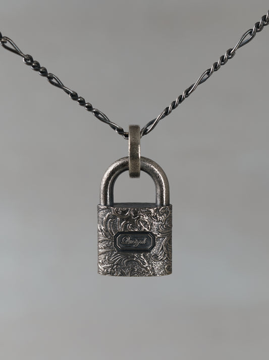 QN39A Padlock Pendant Antique ver.