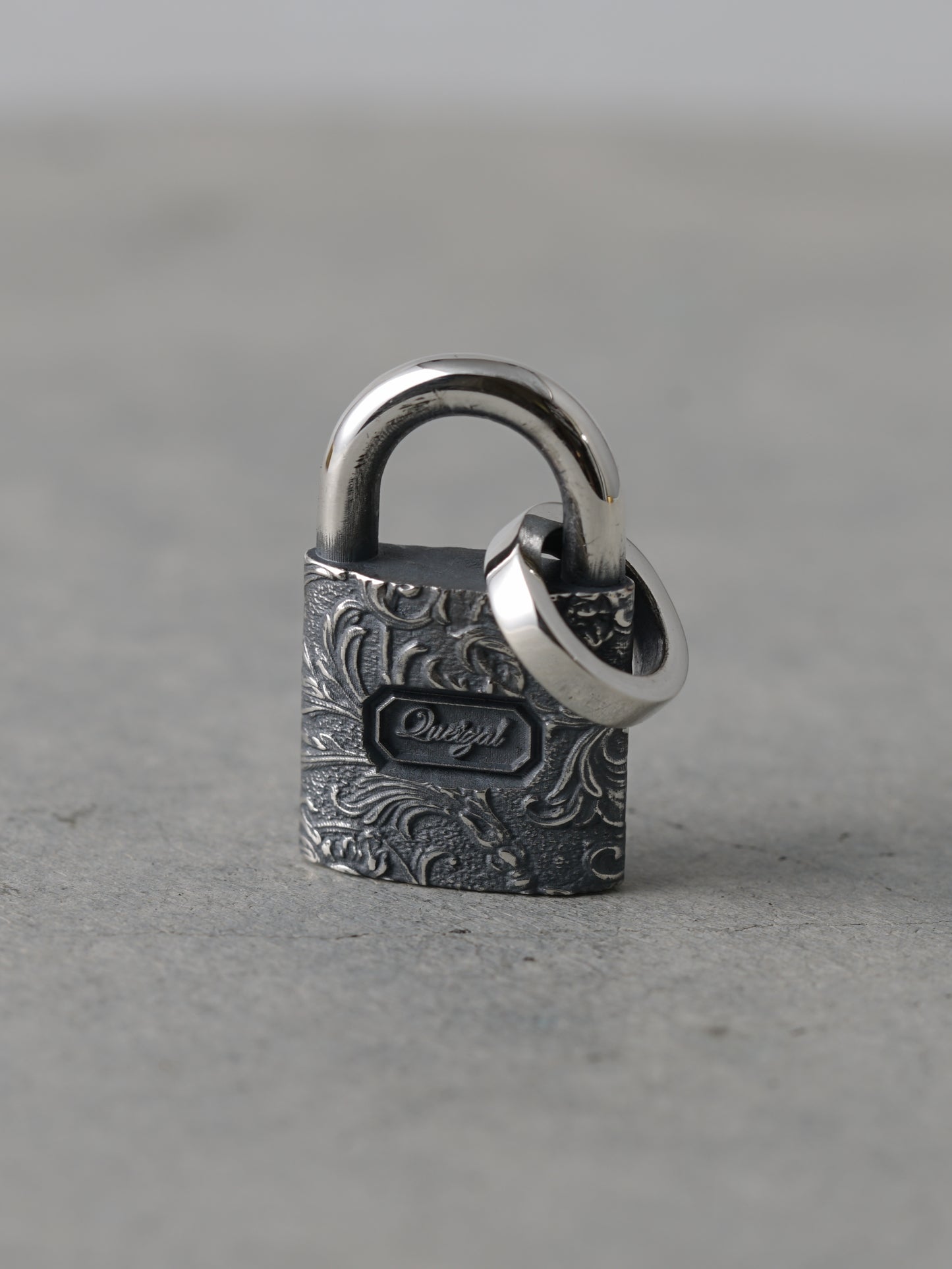 QN39P Padlock Pendant Polish ver.