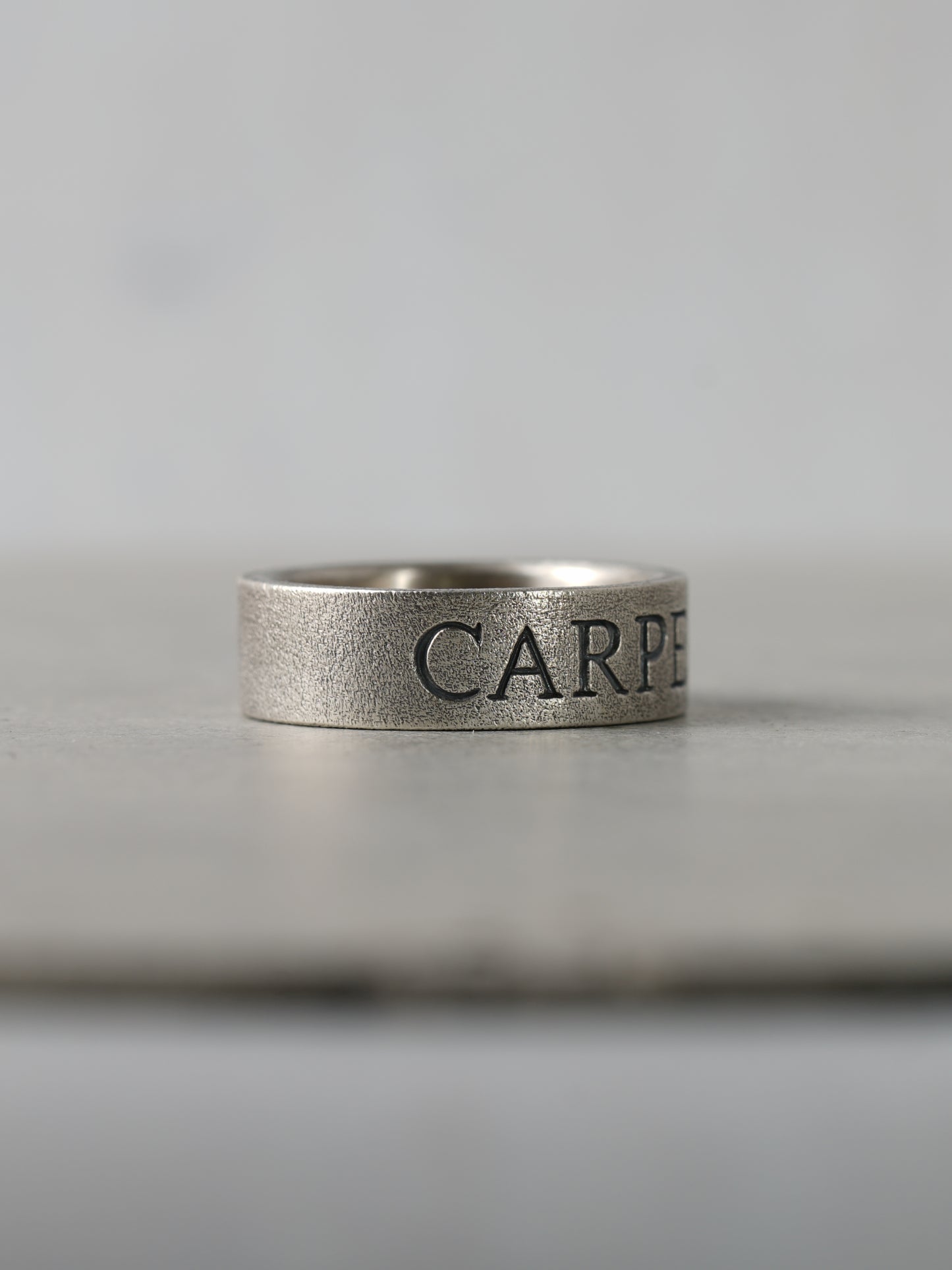 QR17A Carpe Diem Ring Antique ver.