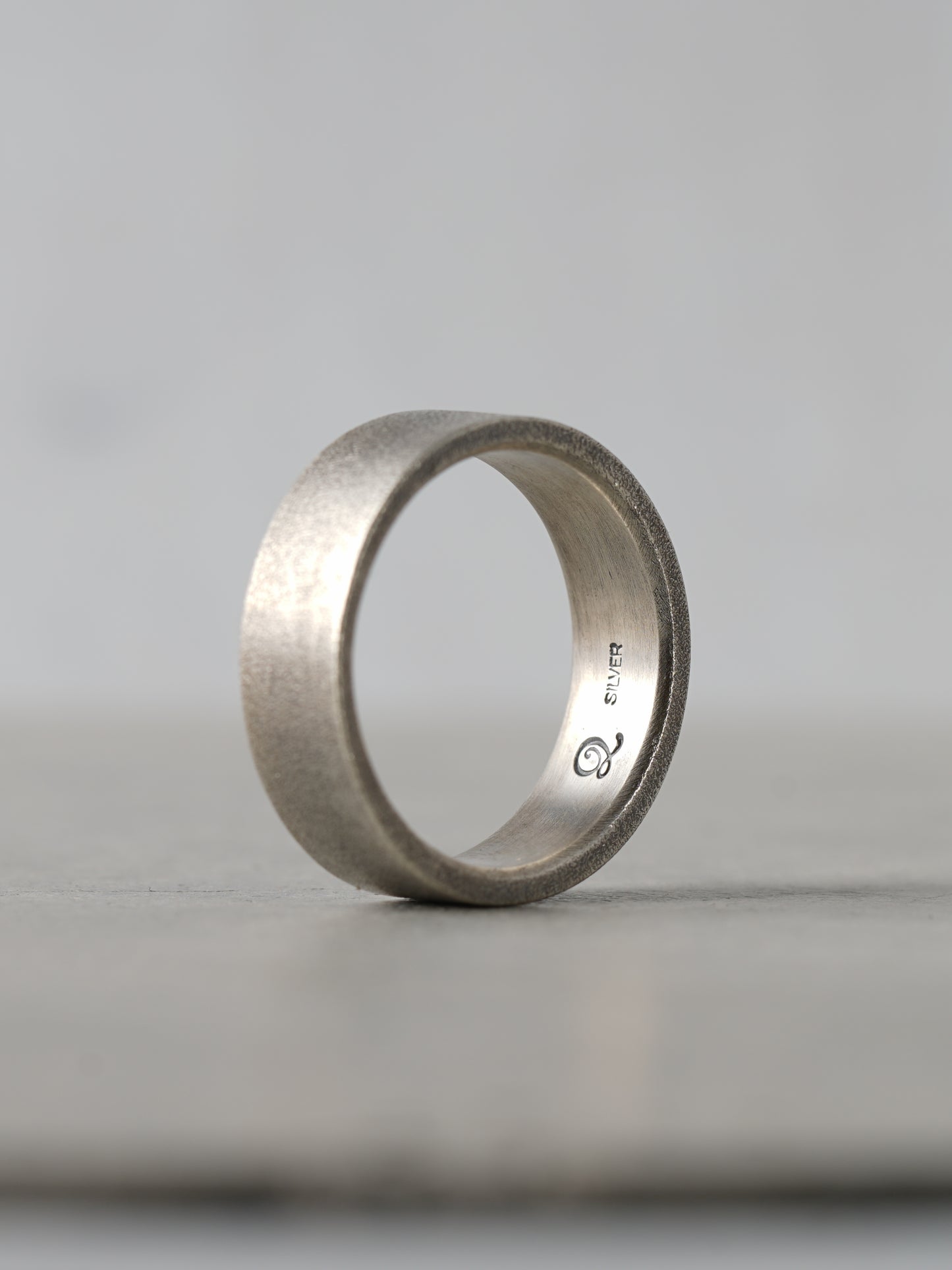 QR17A Carpe Diem Ring Antique ver.