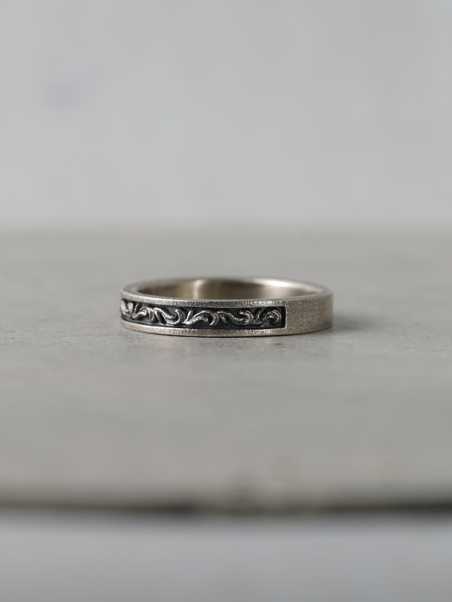 QR27A Flat Scroll Ring Antique ver.