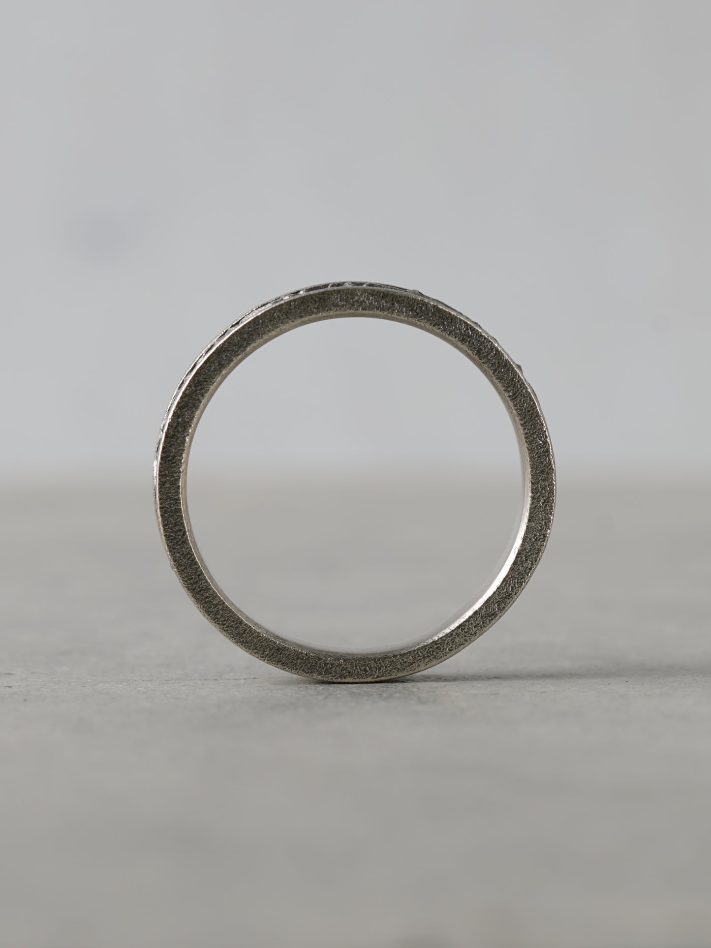 QR27A Flat Scroll Ring Antique ver.