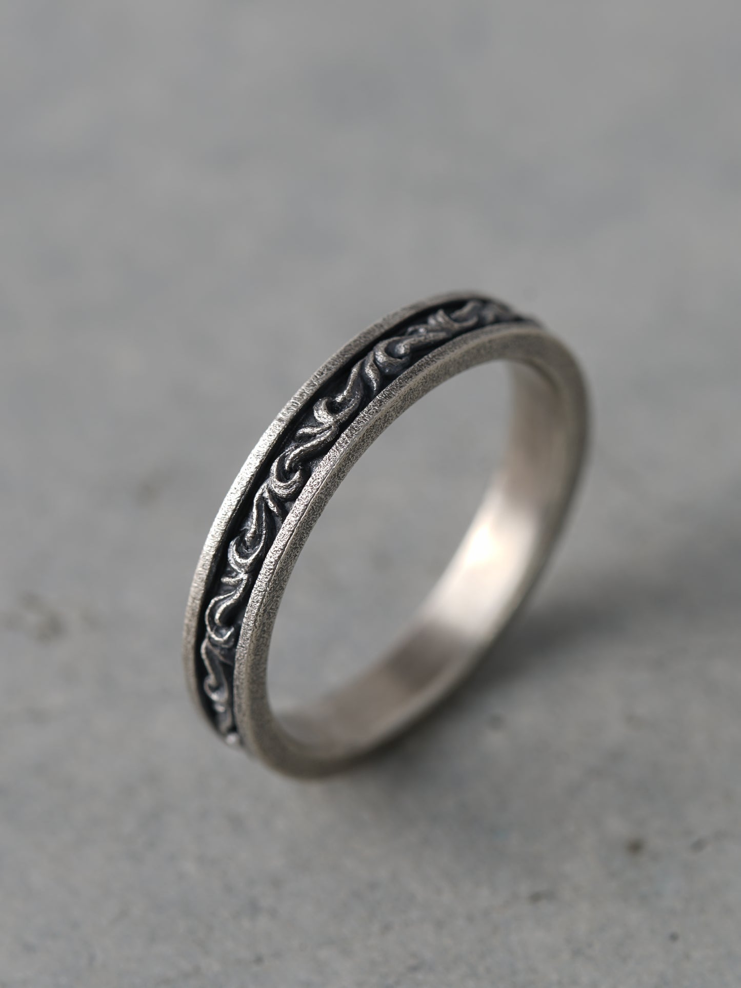 QR27A Flat Scroll Ring Antique ver.