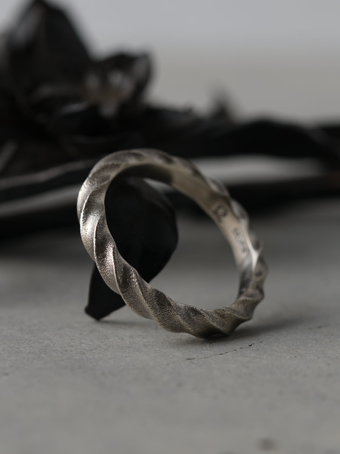 QR11A Twist Ring Antique ver.