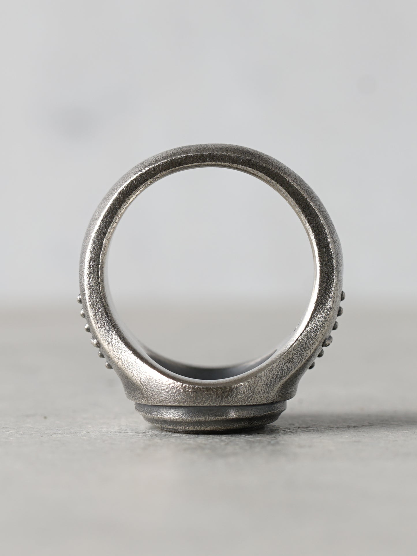 QR23NA Small Maria Oval Ring Normal and Antique ver.