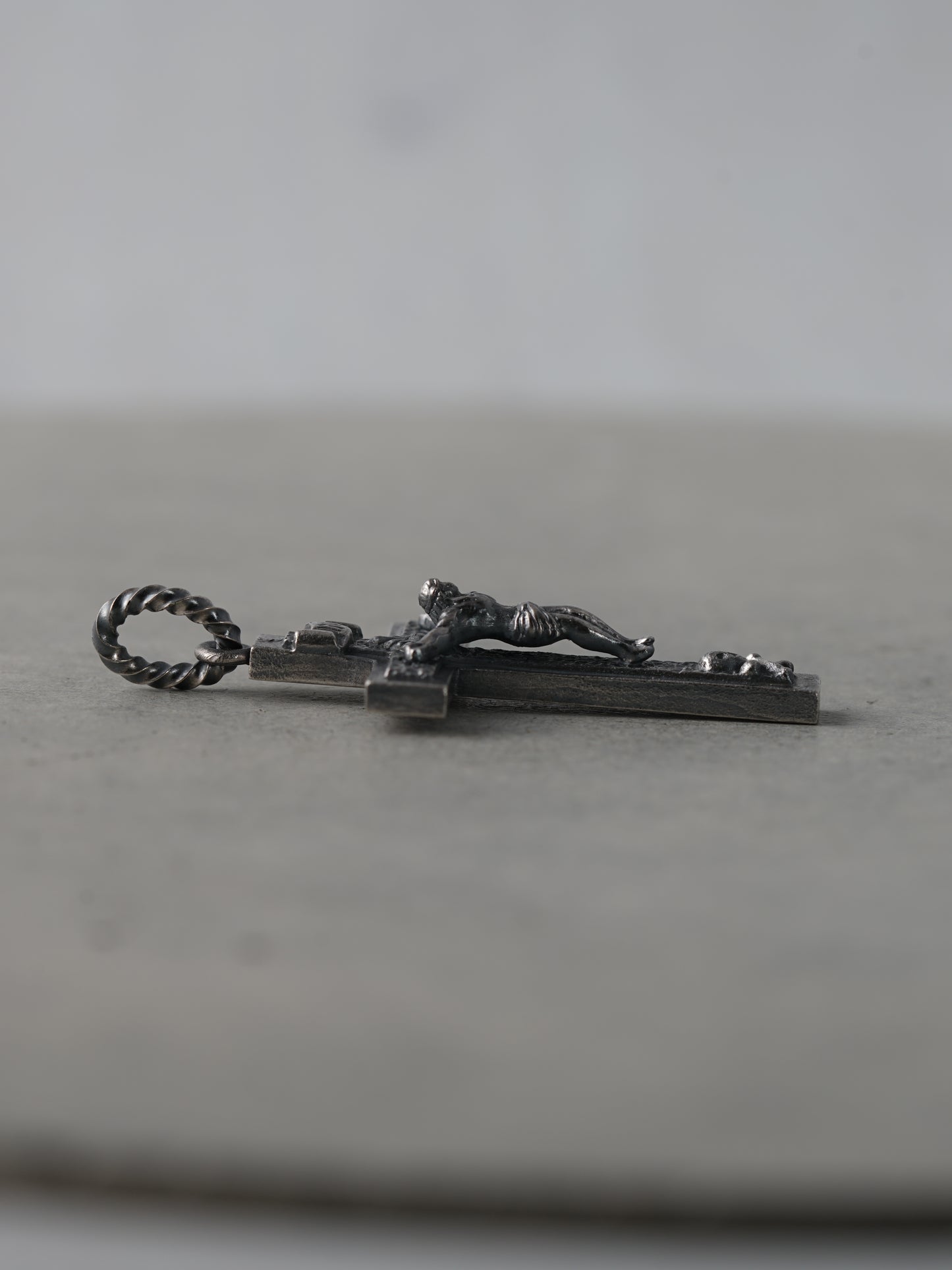 QN23A Crucifix Pendant Antique ver.