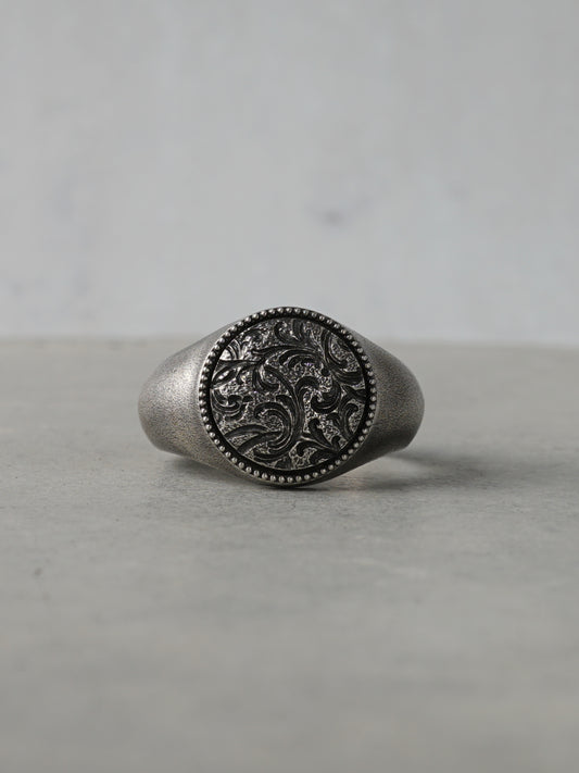 QR37MA Scroll Signet Ring 'Round' M Antique ver.