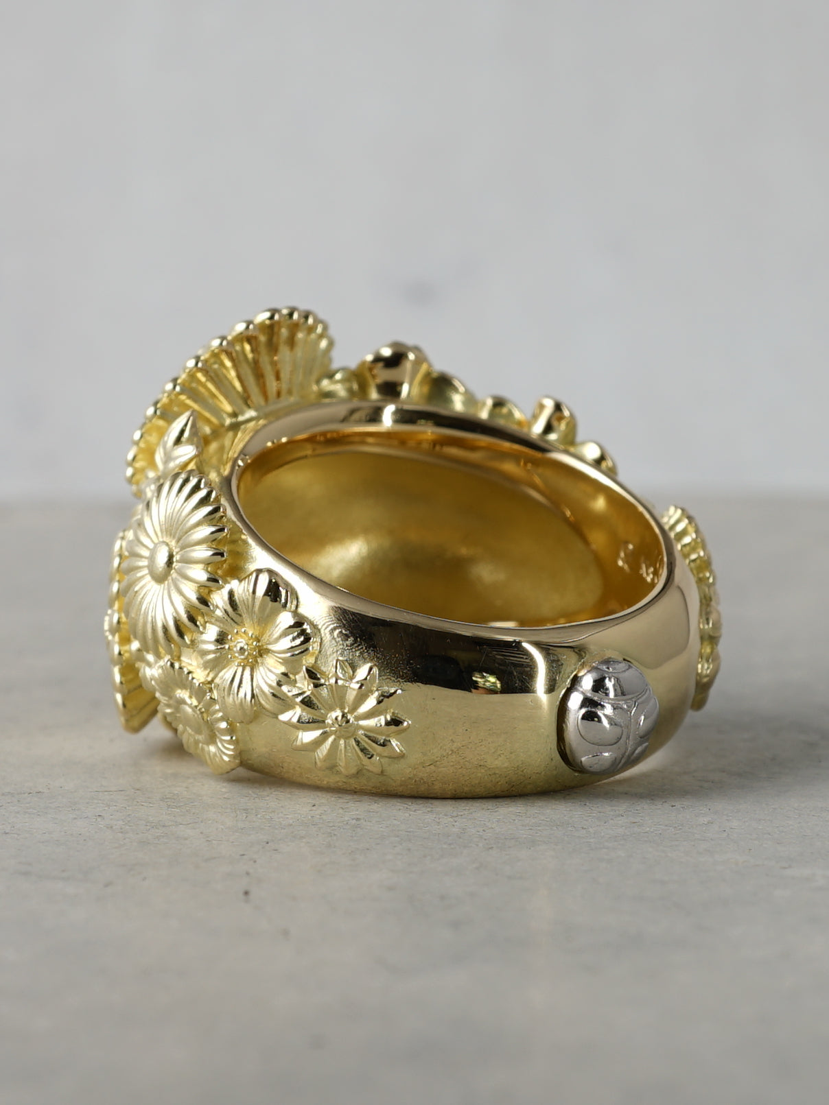 QFO079 Bouquet Ring